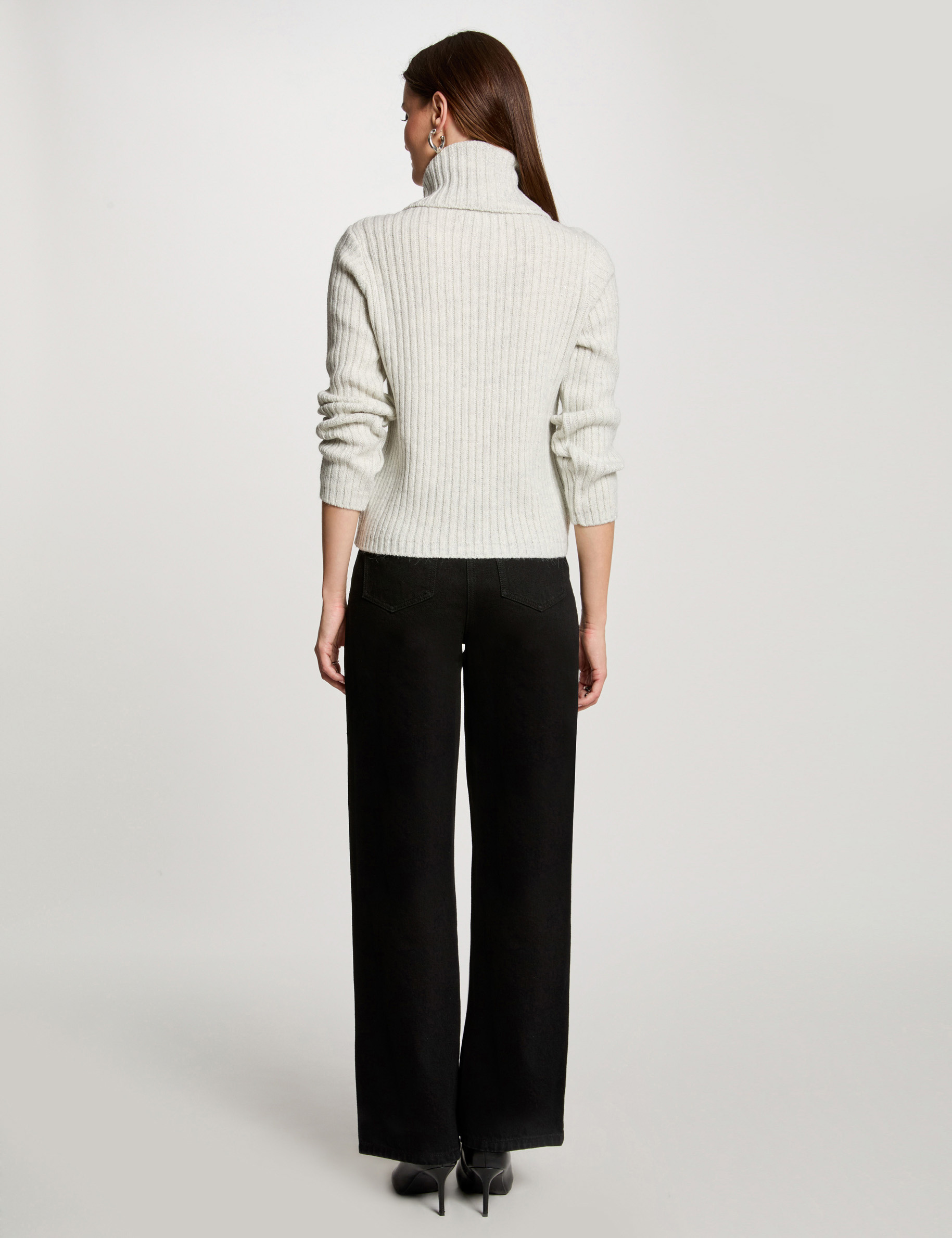 pull col roule a boutons gris clair femme Pull col roulé à boutons gris clair femme