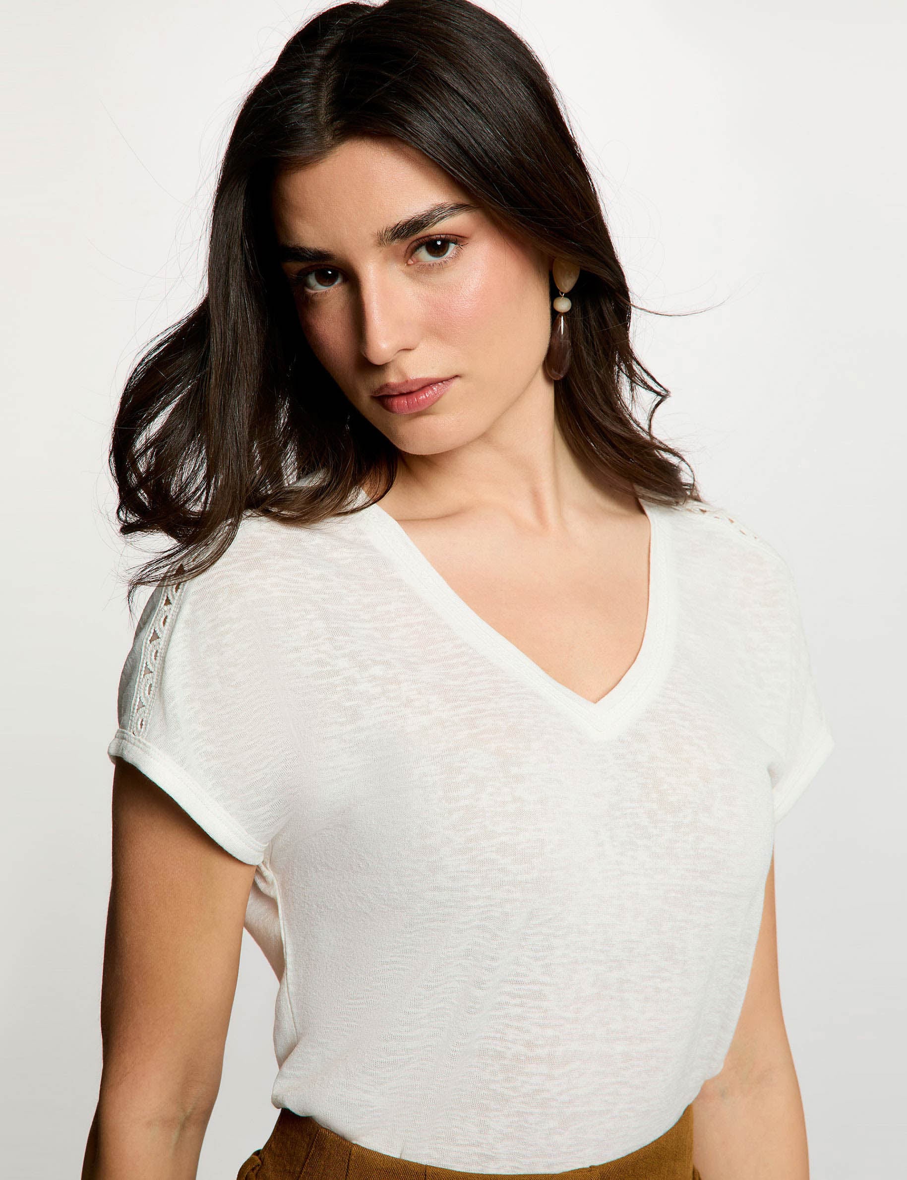 T-shirt col v manches courtes blanc femme