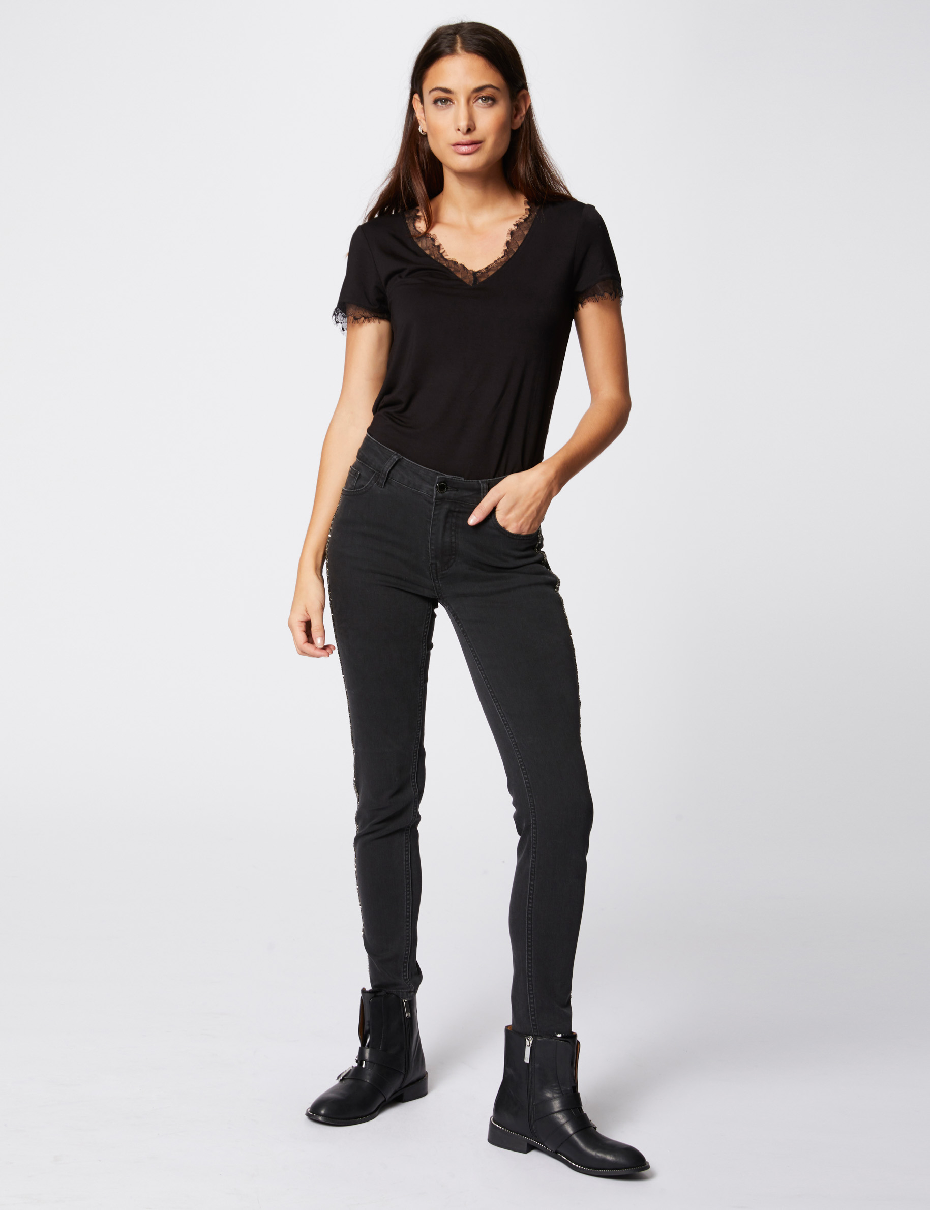 T-shirt col V &agrave; dos boutonn&eacute; en dentelle noir femme