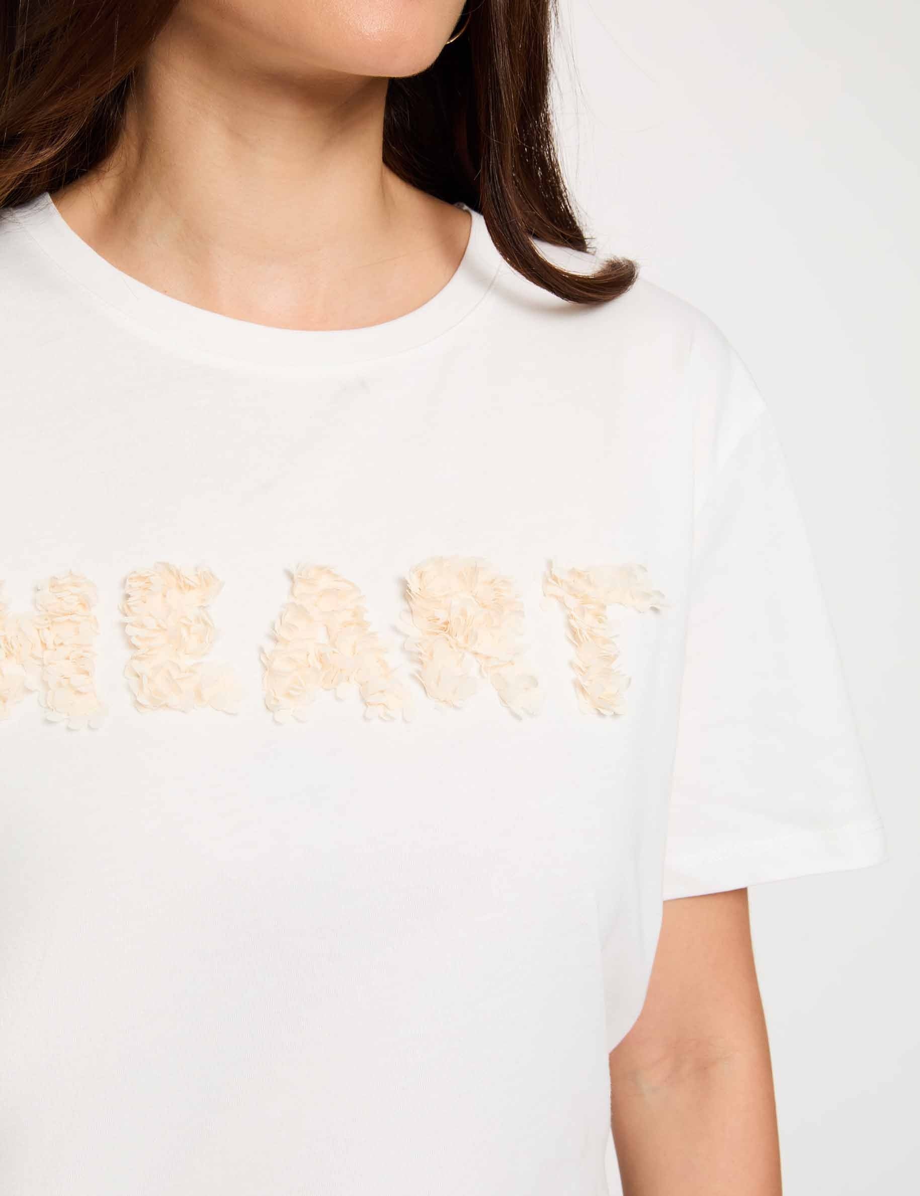 T-shirt broderie en relief blanc femme