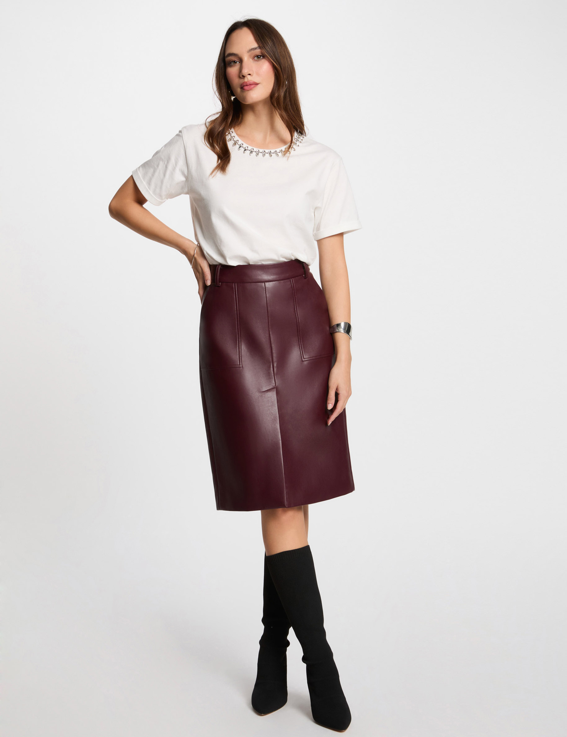 jupe ajustee simili cuir prune femme Jupe ajustée simili cuir prune femme