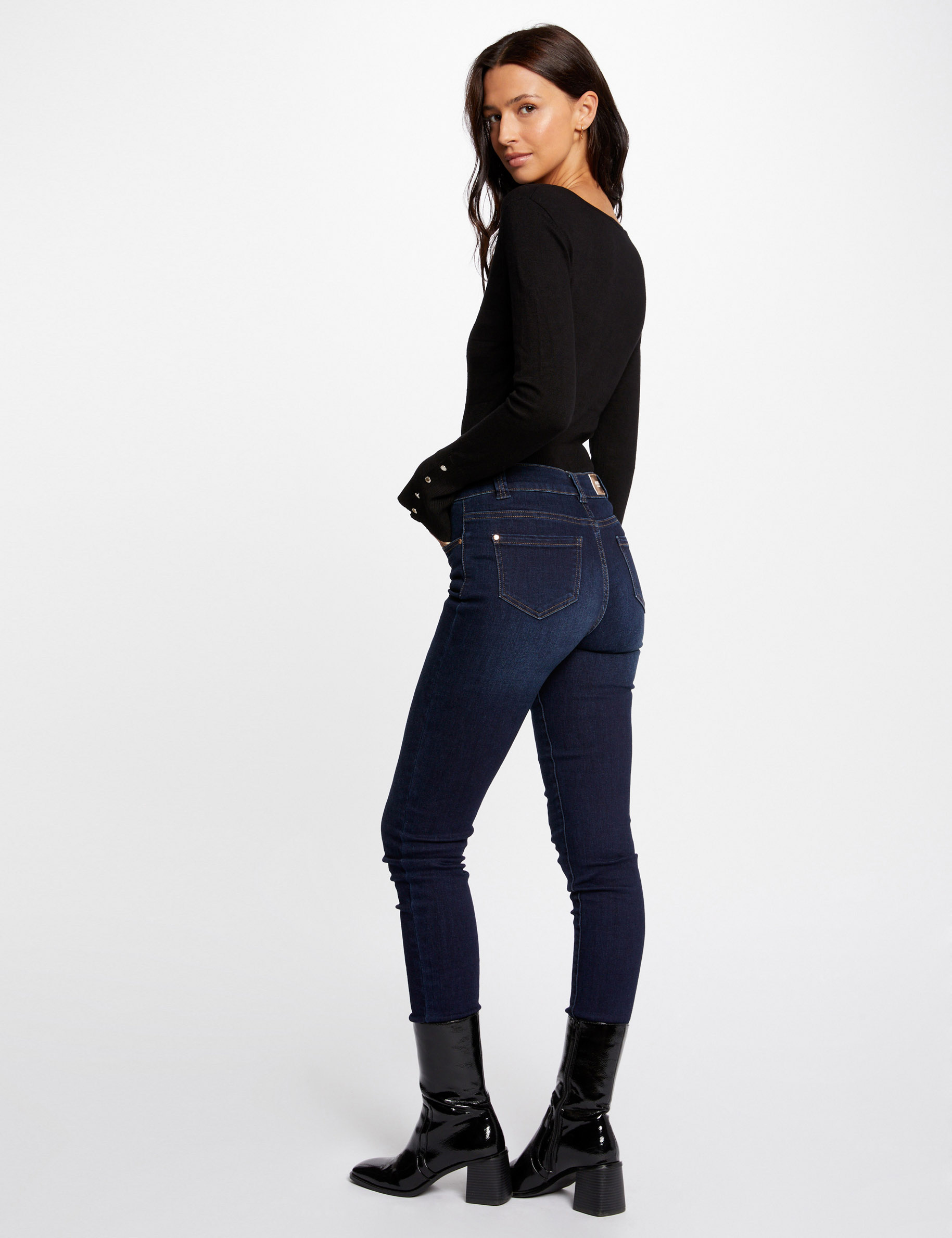 pull manches longues avec col en v noir femme Pull manches longues avec col en V noir femme
