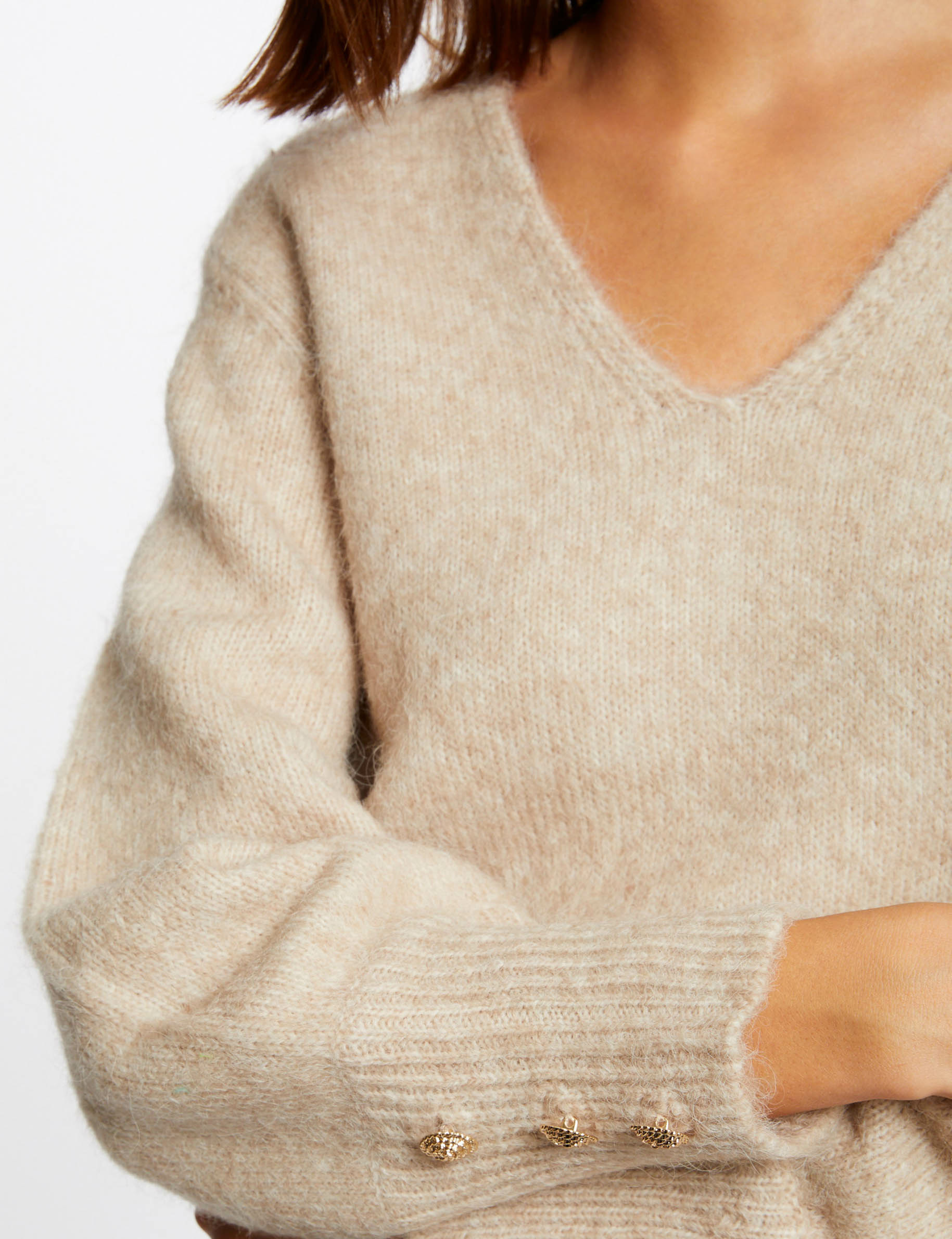 Pull manches longues à col en V beige femme Pull manches longues à col en V beige femme