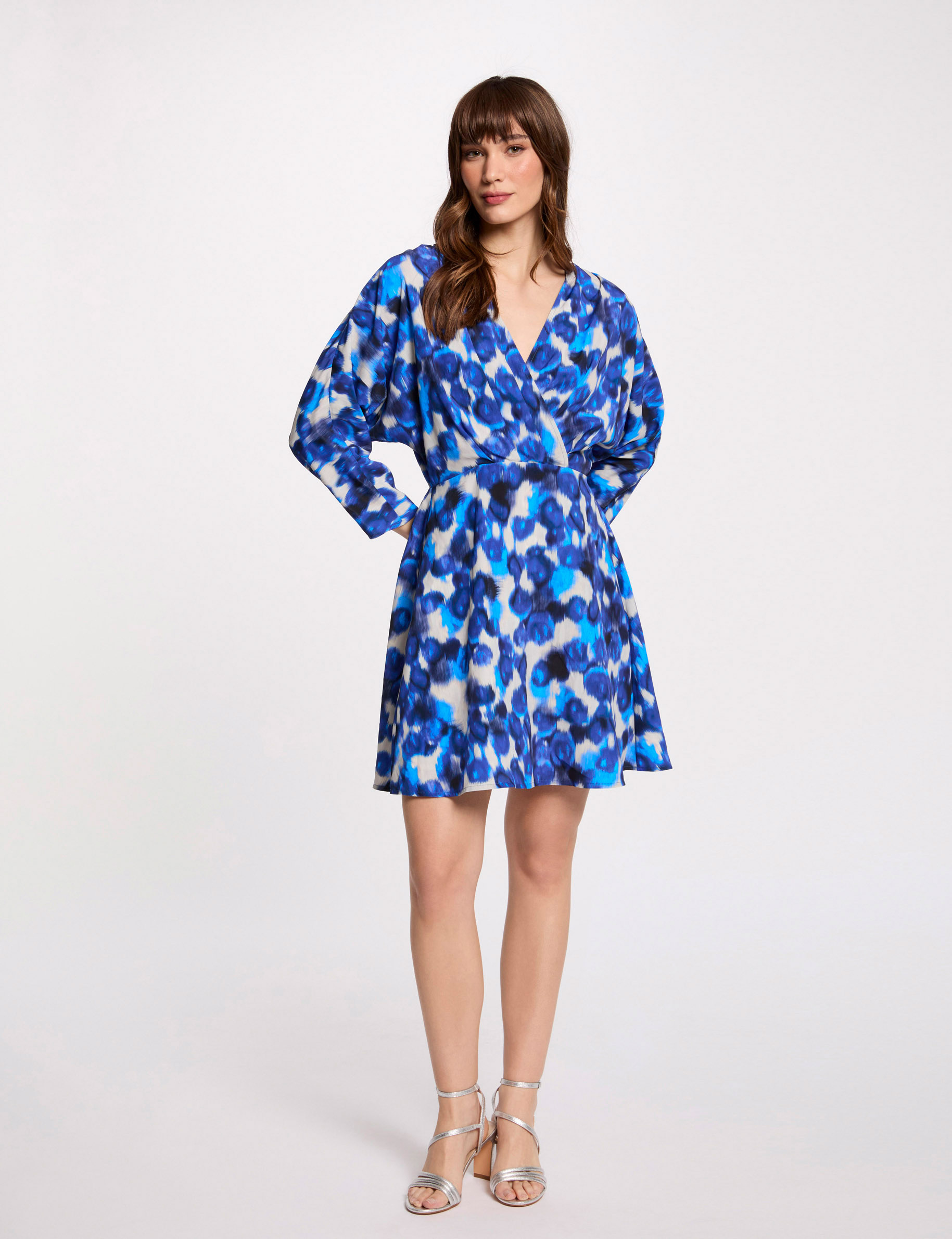 Robe Courte Femme Morgan – Imprimé, Manches Courtes, Col V – En Maille Légère – Style Décontracté