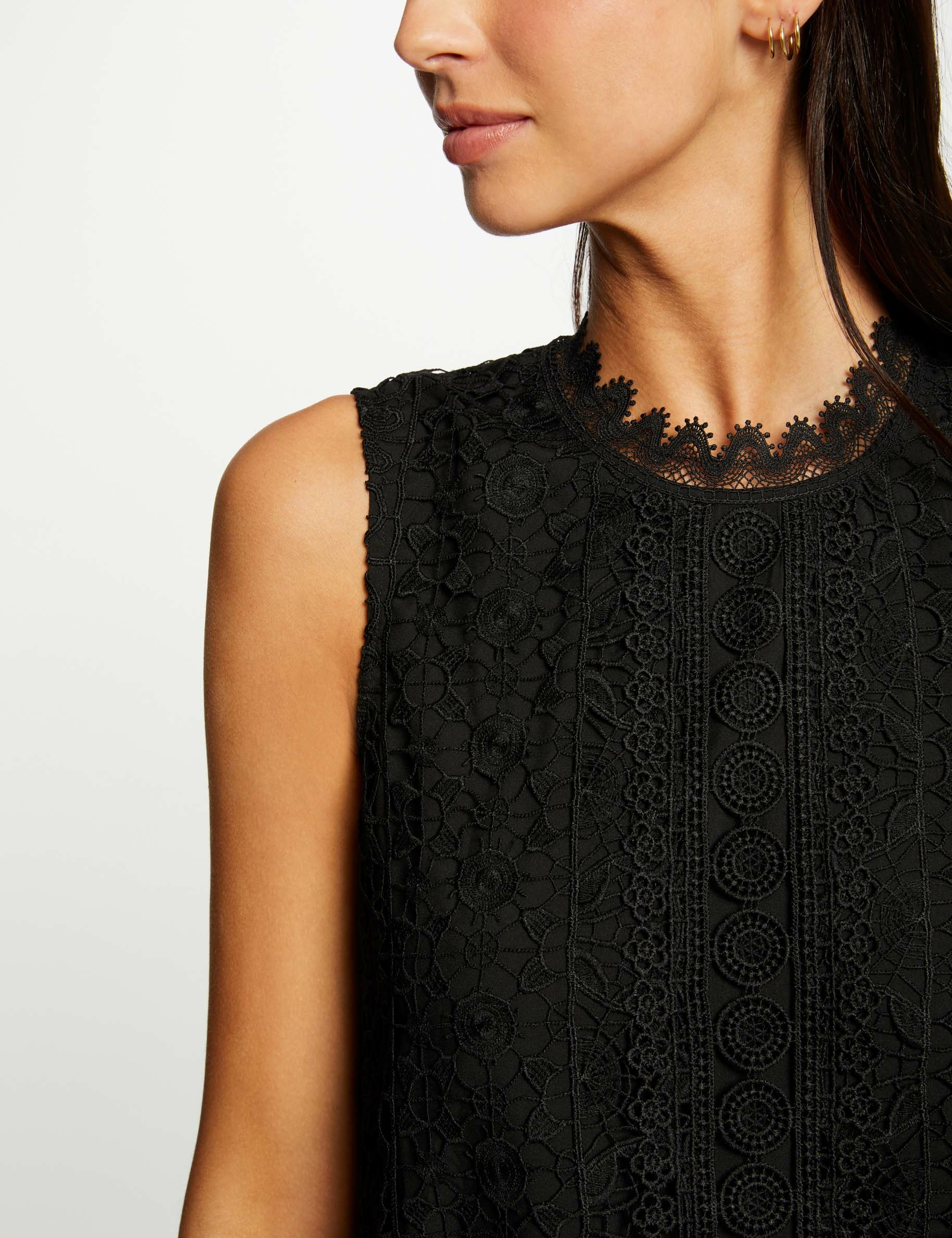 top sans manches dentelle noir femme Top sans manches dentelle noir femme