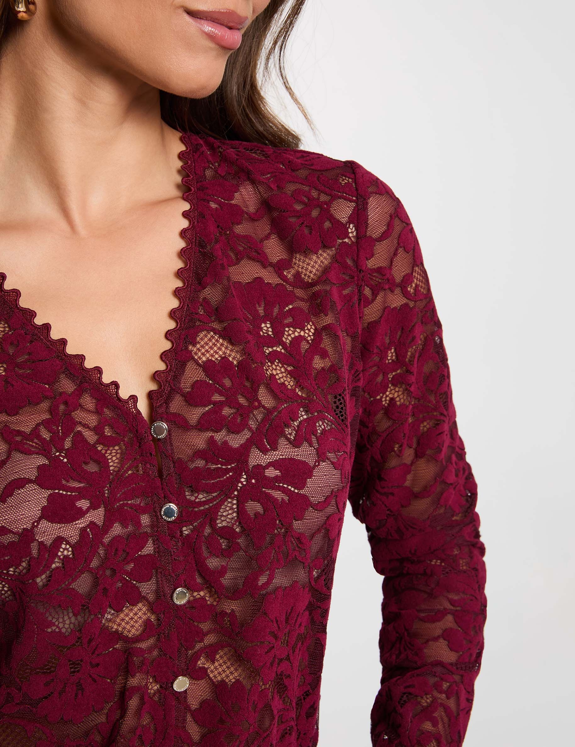 Chemise en dentelle col v prune femme