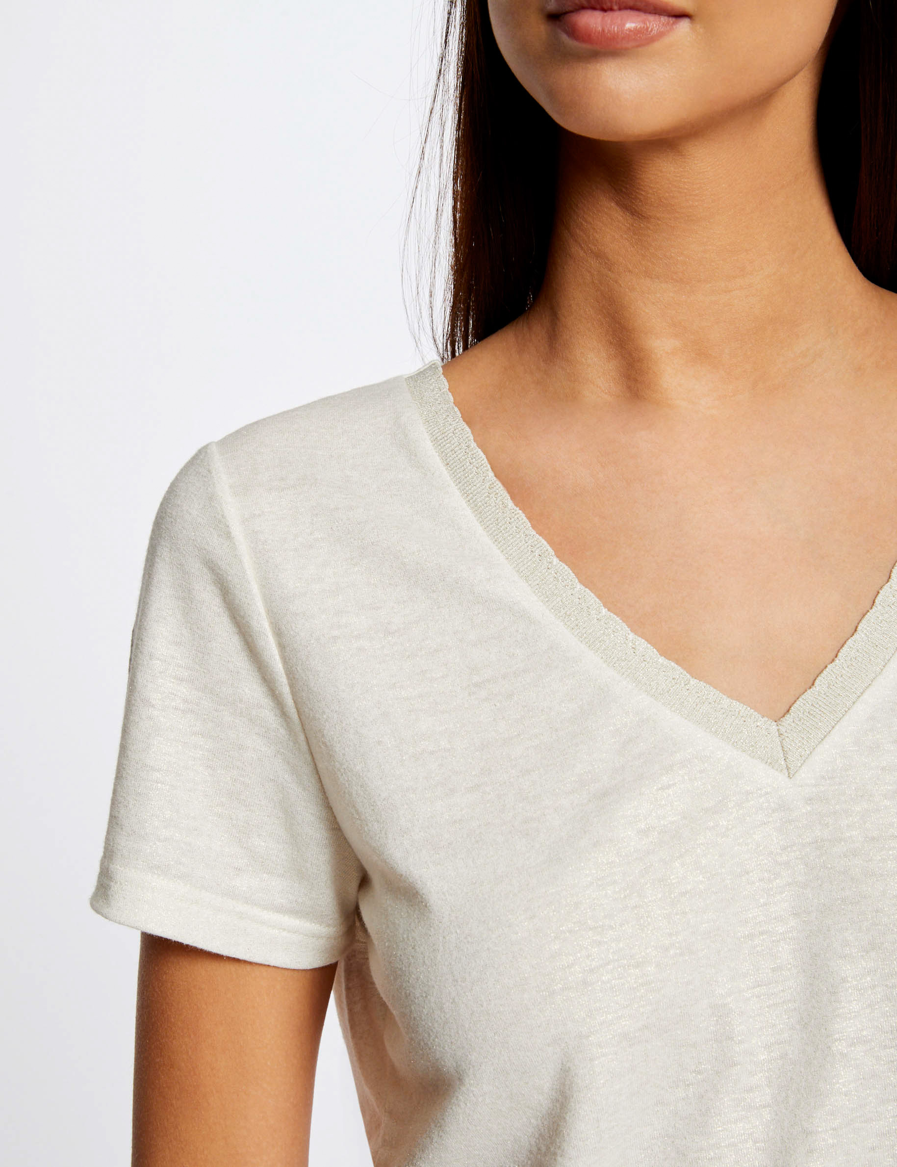 T-shirt manches courtes col en V ecru femme T-shirt manches courtes col en V ecru femme