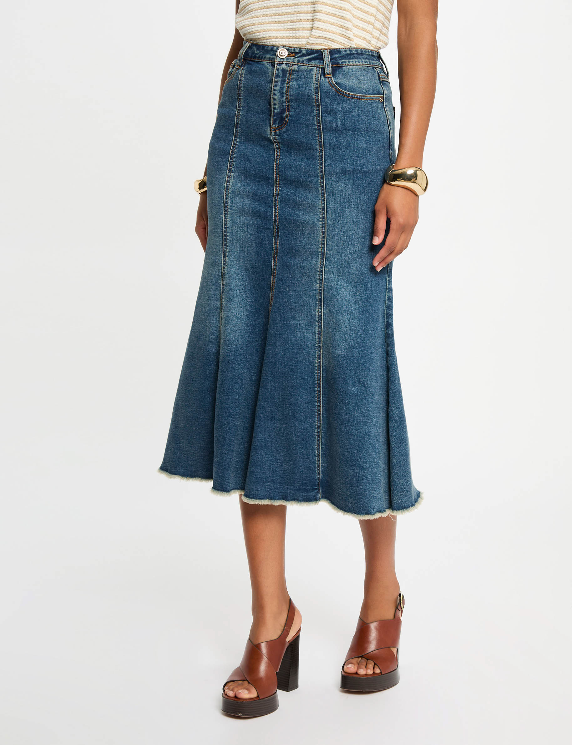 jupe midi ajustee en jean denim stone femme Jupe midi ajustée en jean denim stone femme