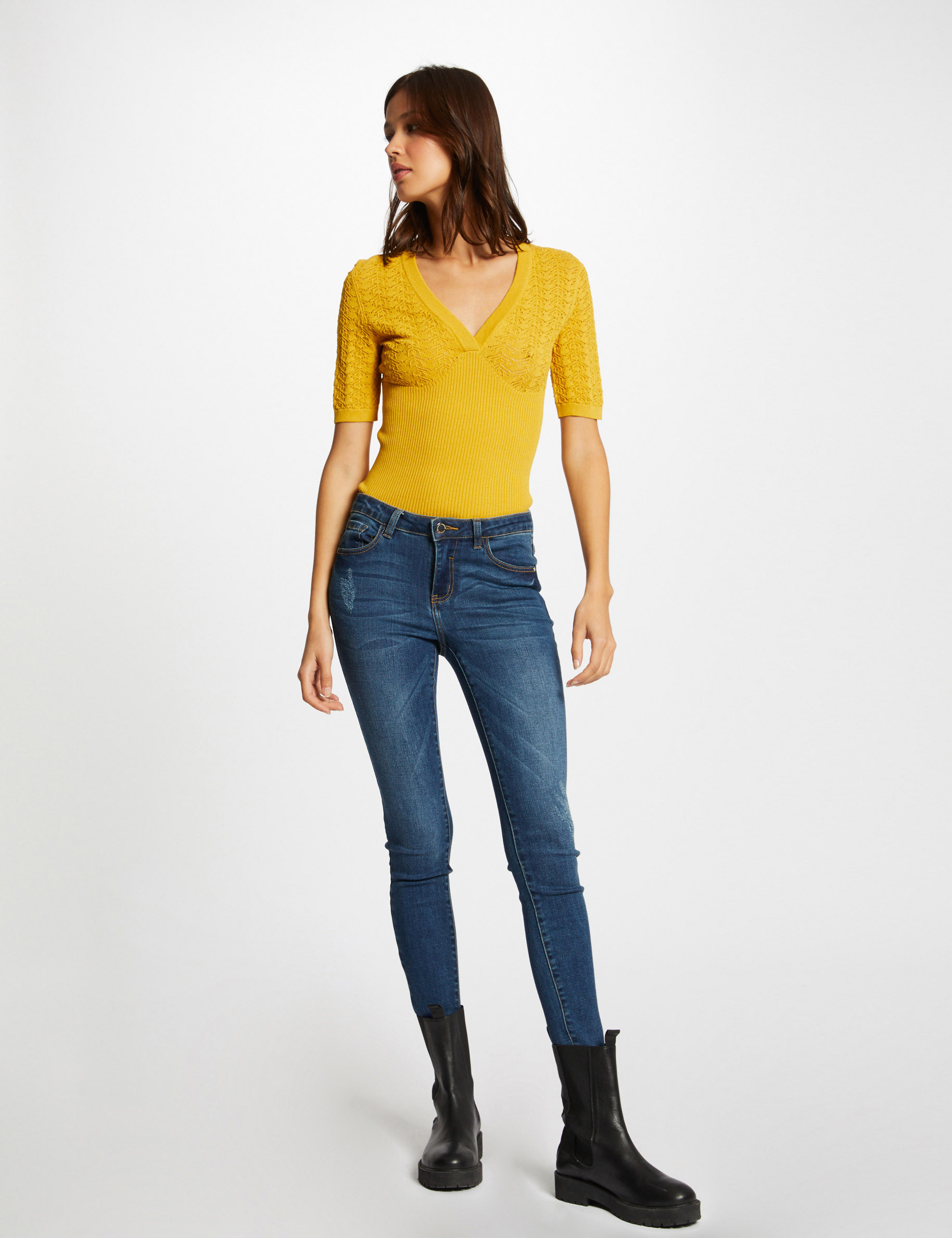 pull manches courtes a details ajoures jaune femme Pull manches courtes à détails ajourés jaune femme