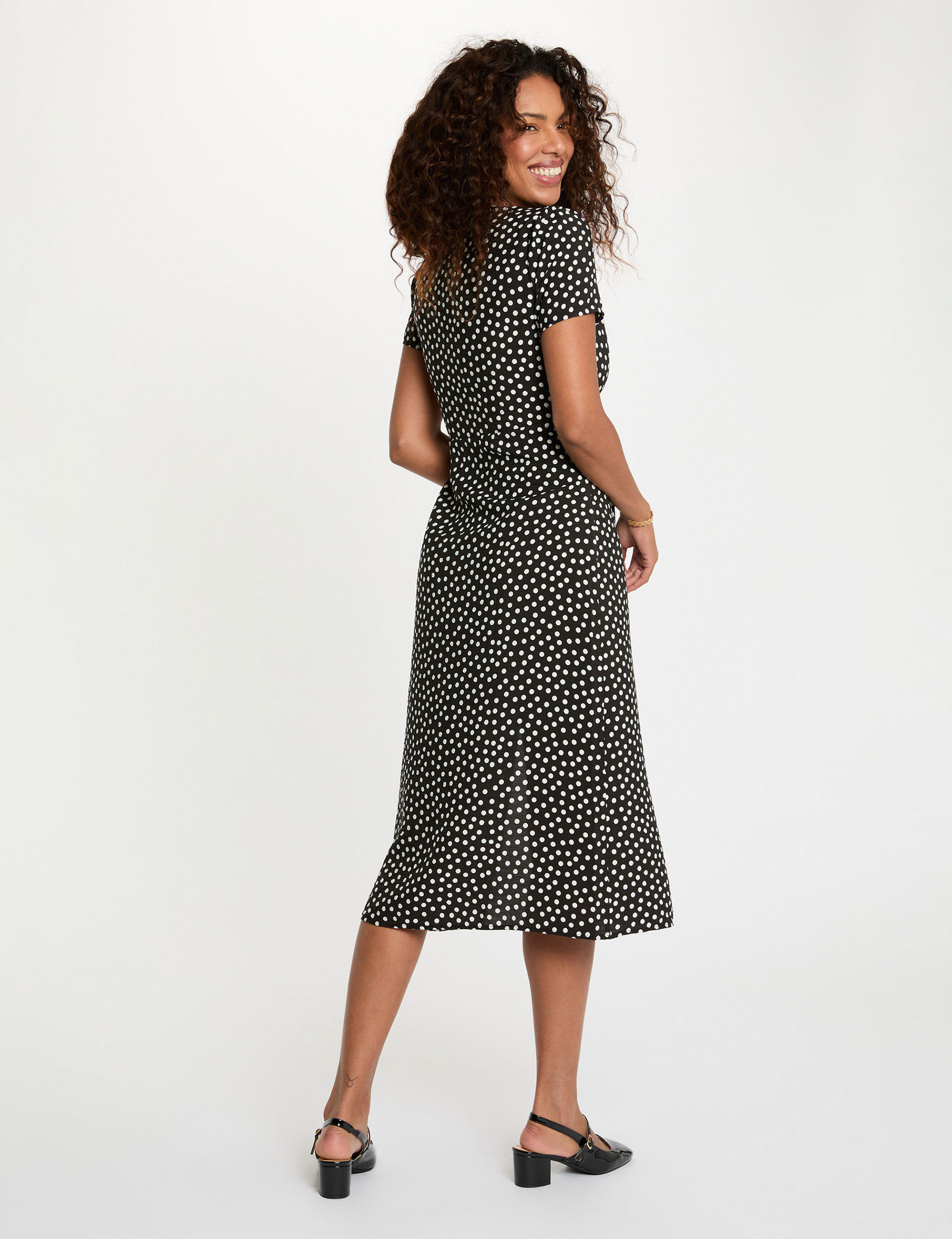 Robe mi-longue col v noir femme