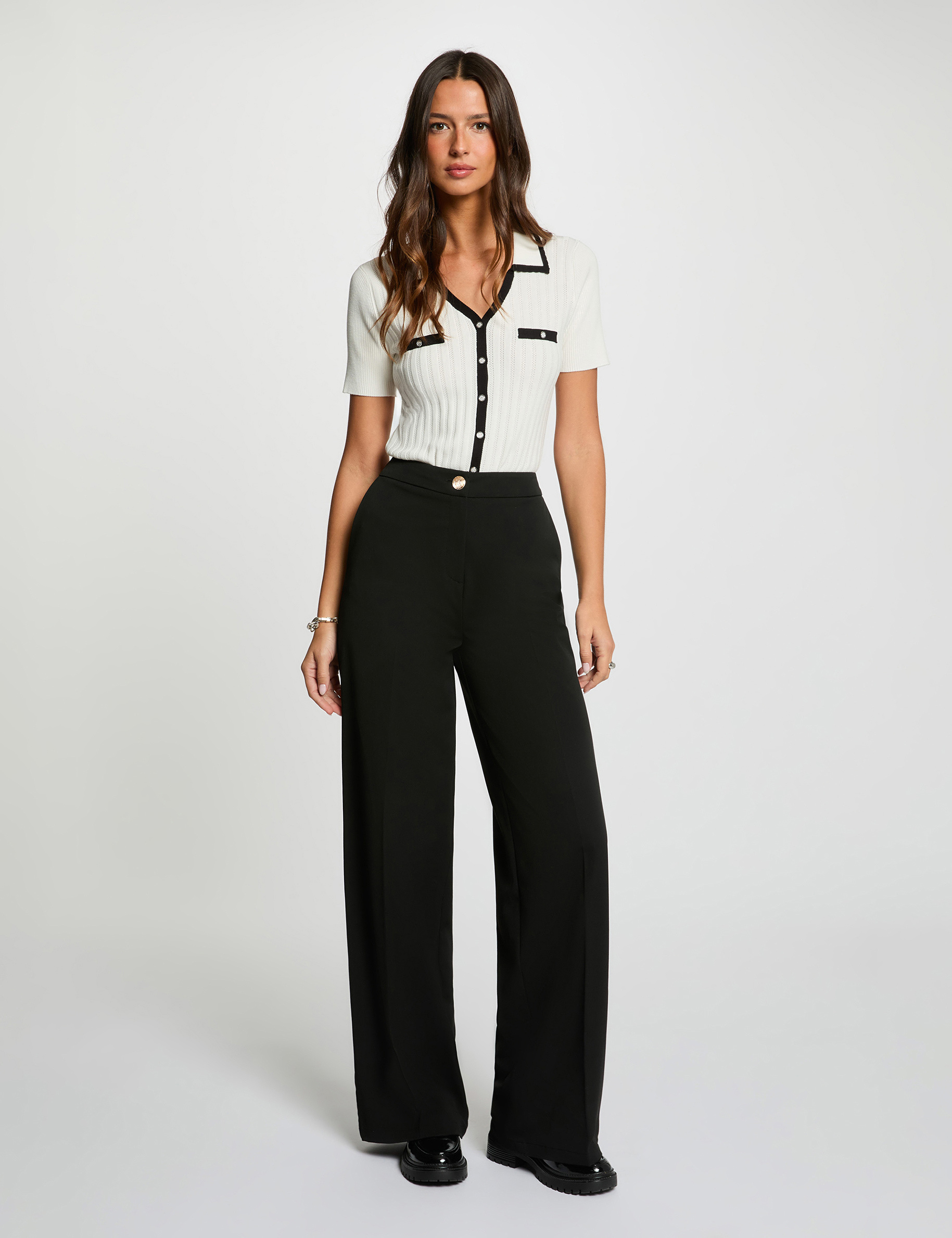 Pull ajust&eacute; col &agrave; revers blanc femme