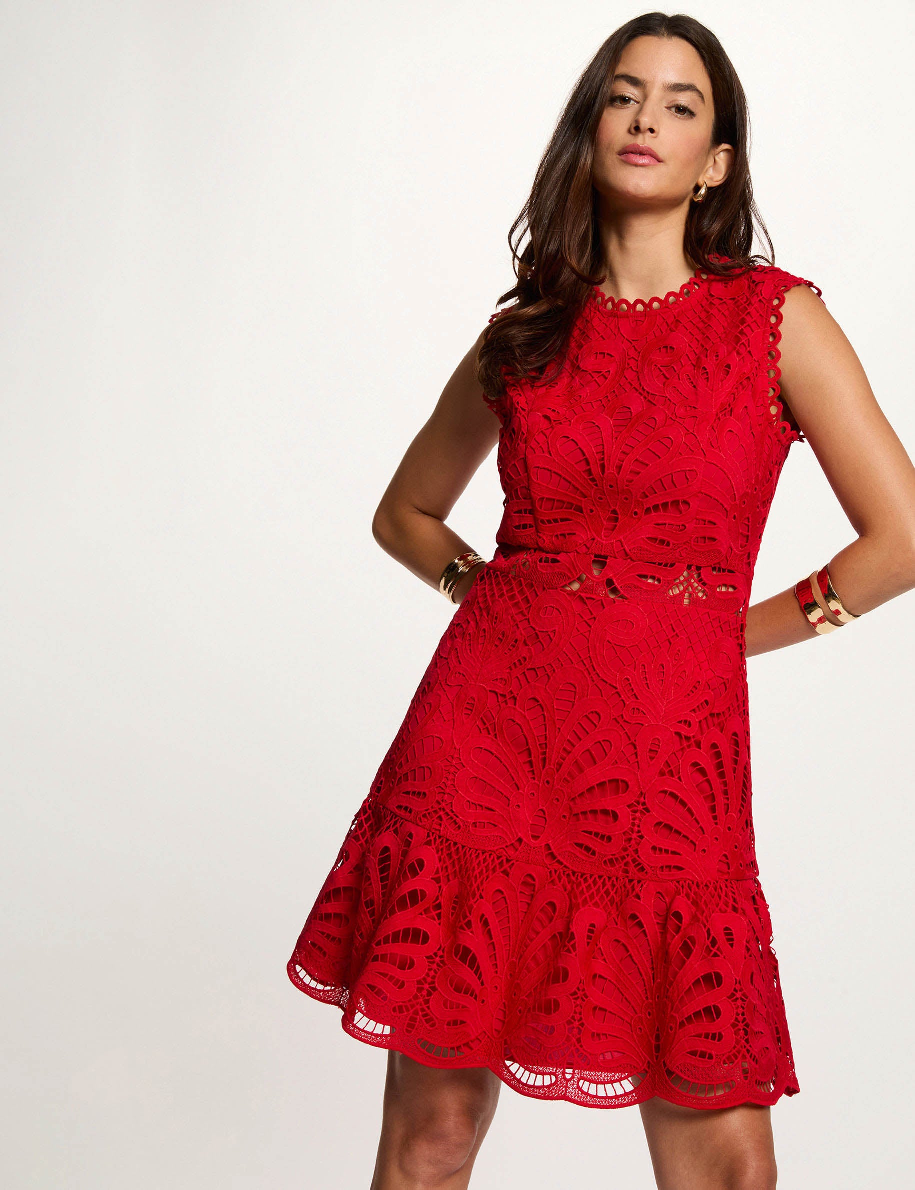 Robe courte trap&egrave;ze dentelle rouge femme