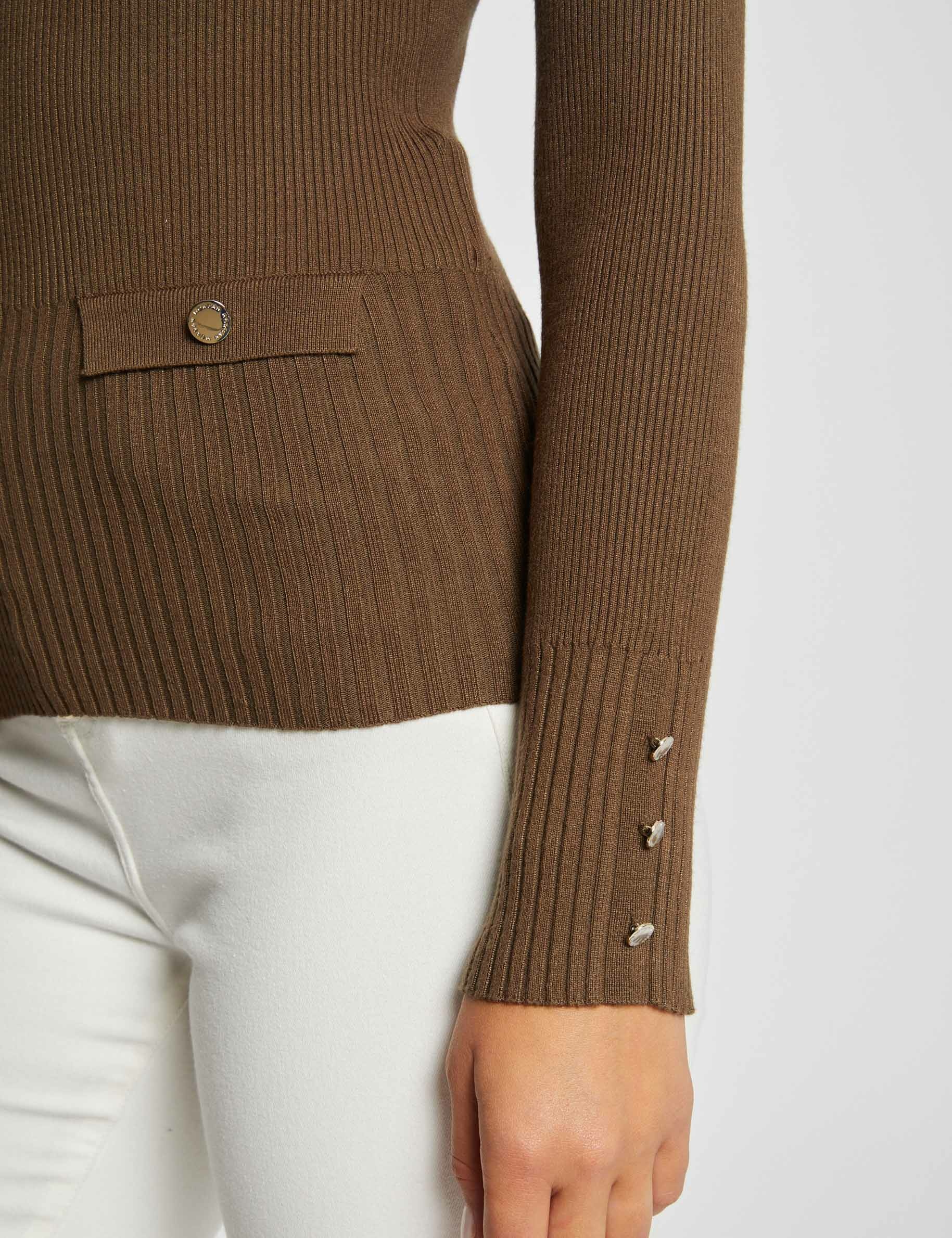 pull manches longues cotele a col en v vert moyen femme Pull manches longues côtelé à col en V vert moyen femme