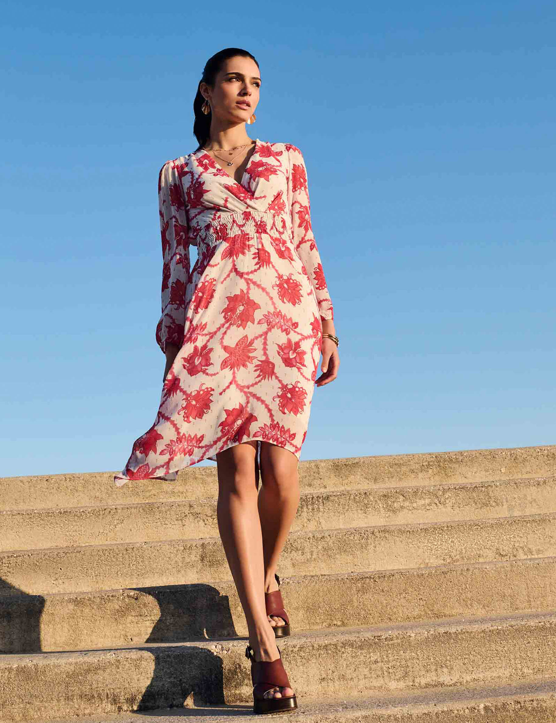 Robe &eacute;vas&eacute;e imprim&eacute;e multicolore femme
