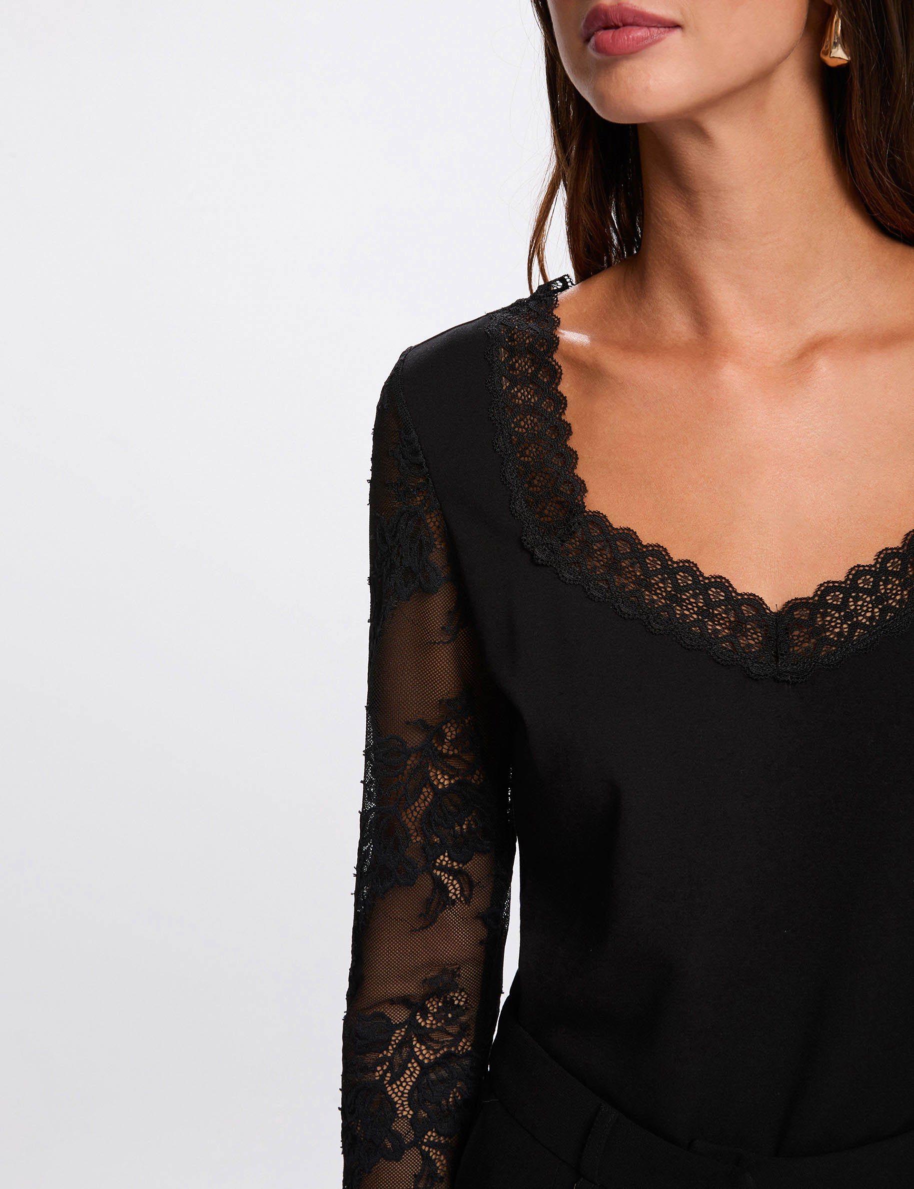 T-shirt Dentelle Tons Noir/gris Motif Ethnique - Taille 38/40, Matière Stretch, Occasion Très Bon état
