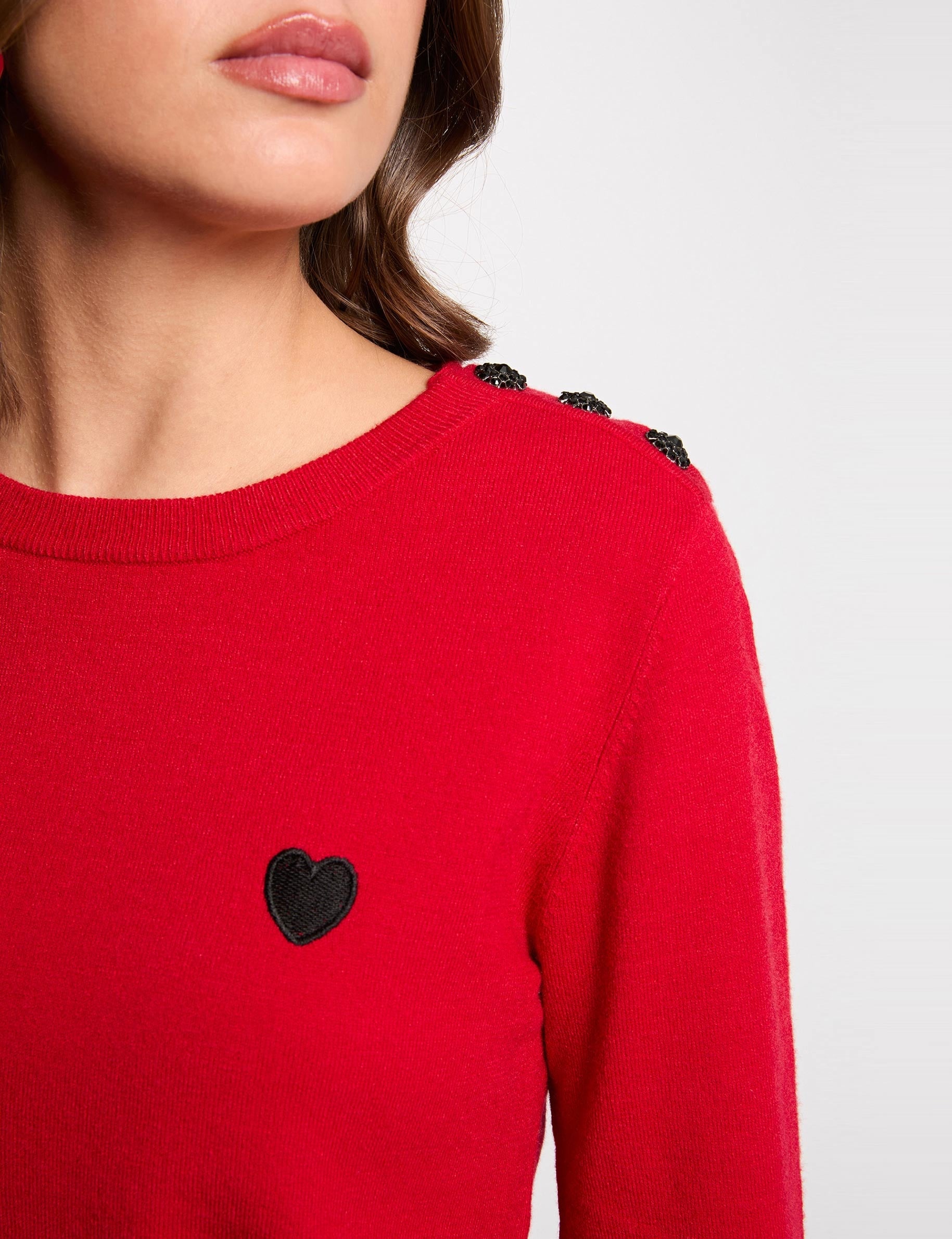Pull col rond et boutons rouge femme
