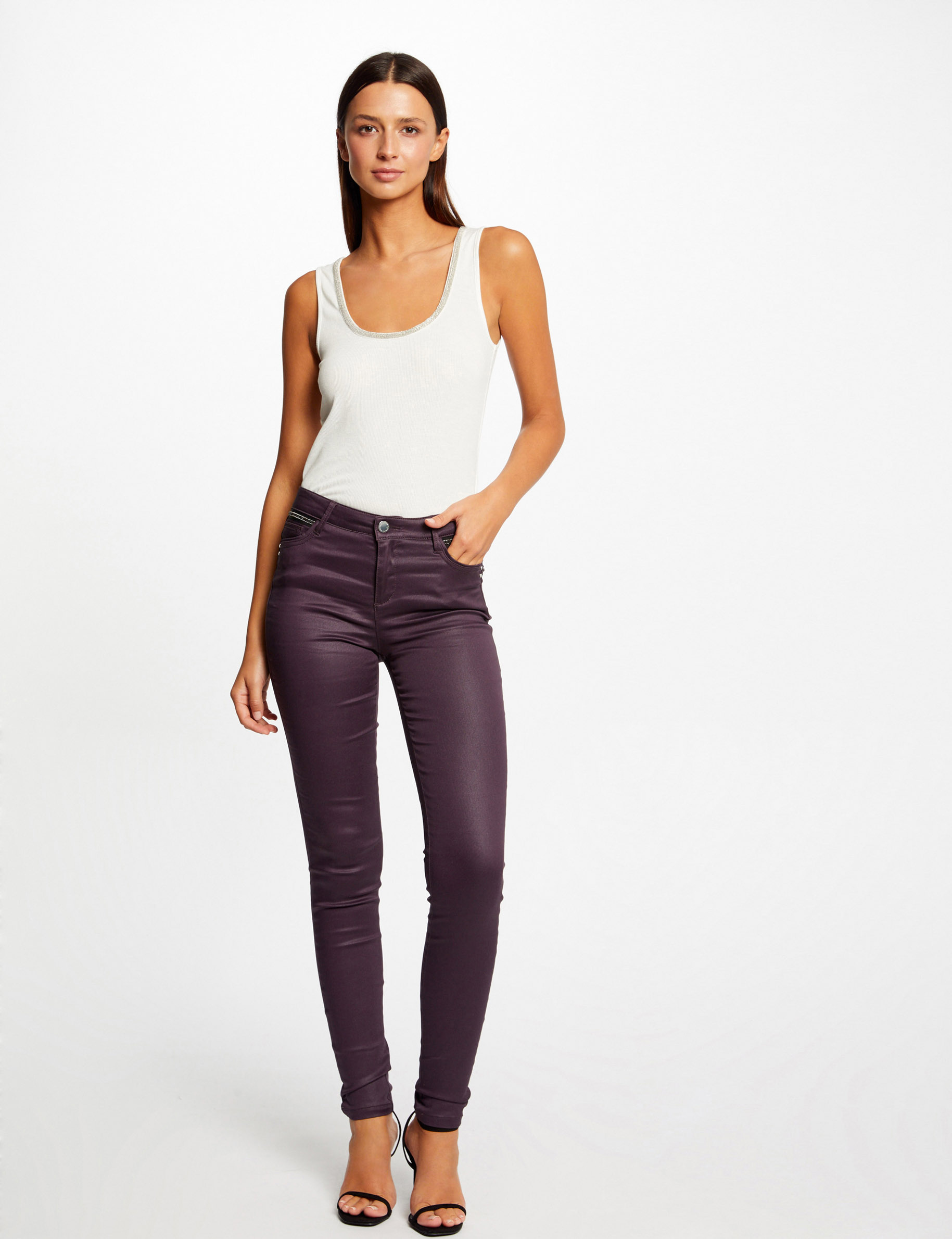 Pantalon skinny enduit à détails bijoux prune femme