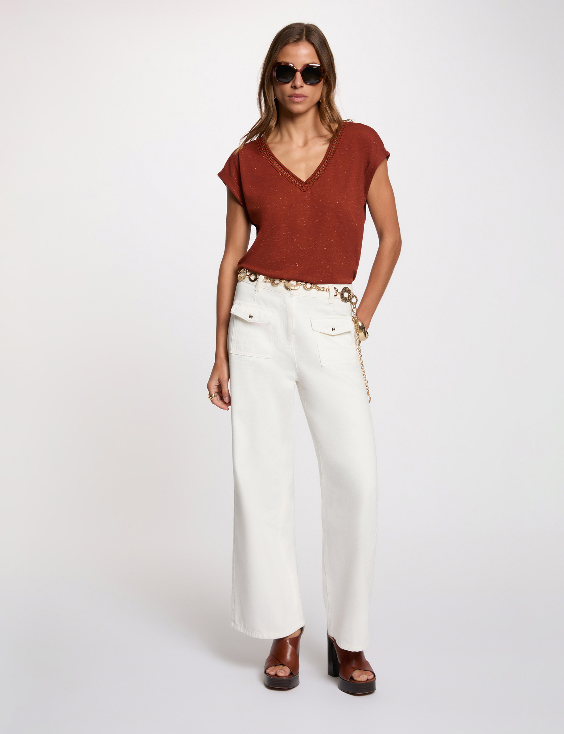 T-shirt brillant col v marron cognac femme