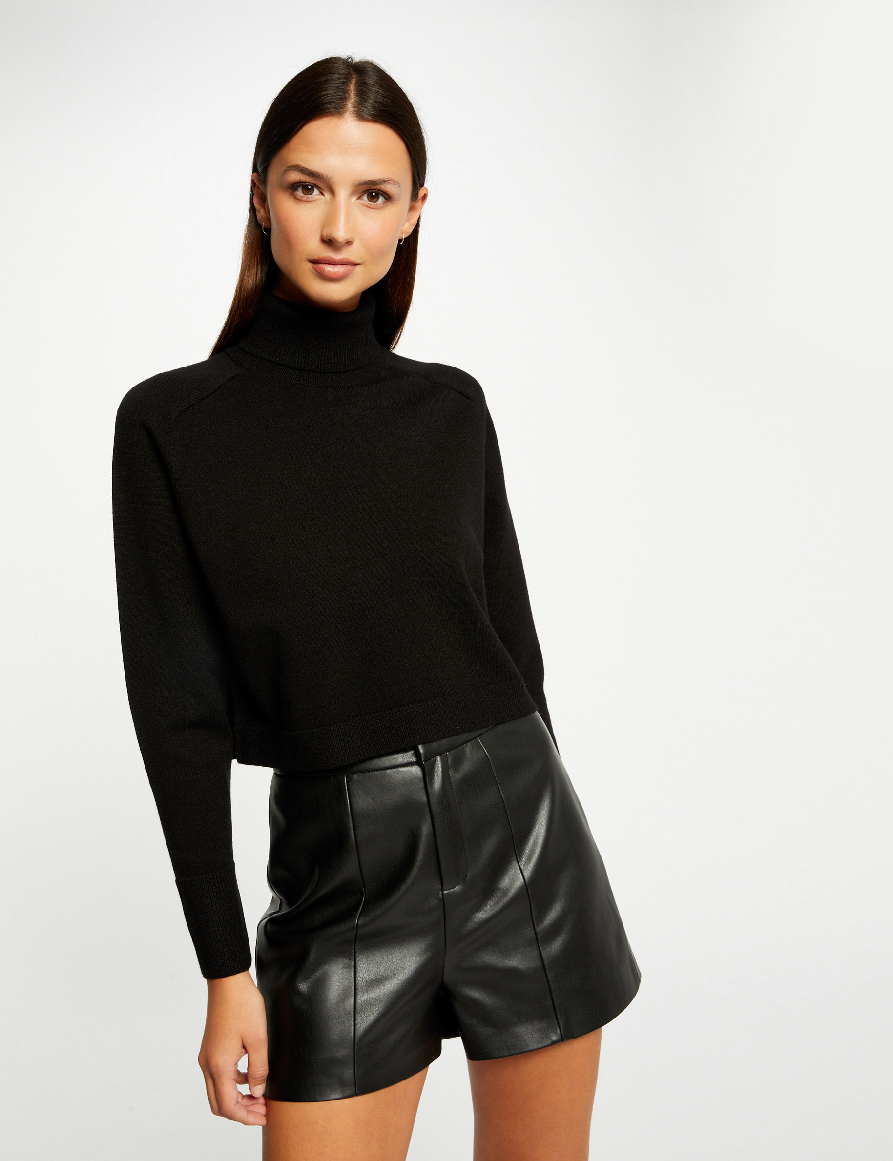 pull manches longues a col roule noir femme Pull manches longues à col roulé noir femme
