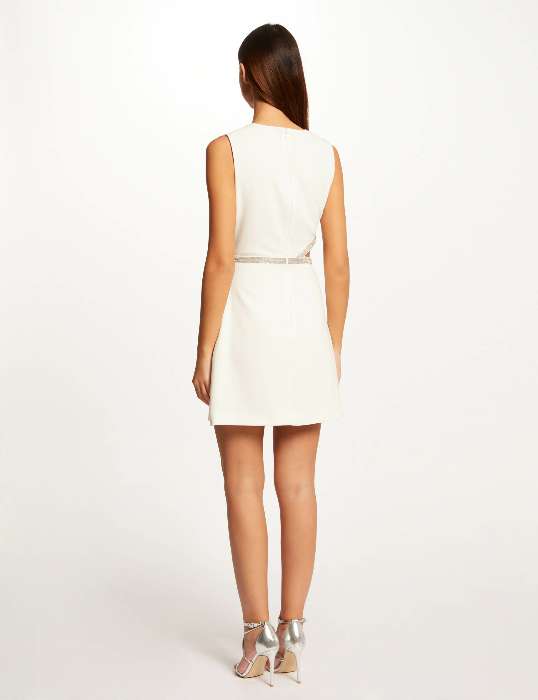 Robe droite avec strass et ouverture ecru femme Robe droite avec strass et ouverture ecru femme