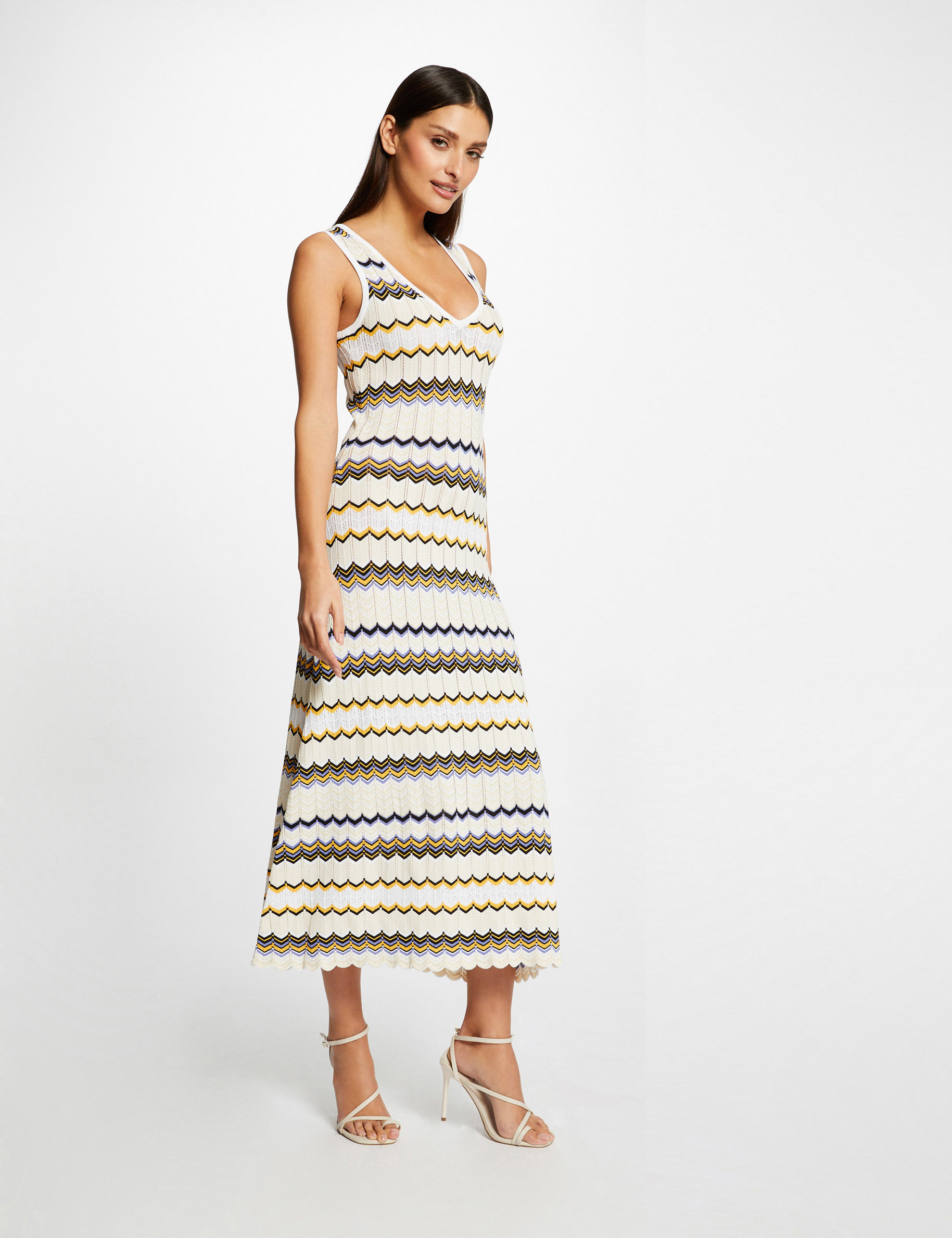 Robe pull longue droite imprimé chevron ivoire femme Robe pull longue droite imprimé chevron ivoire femme