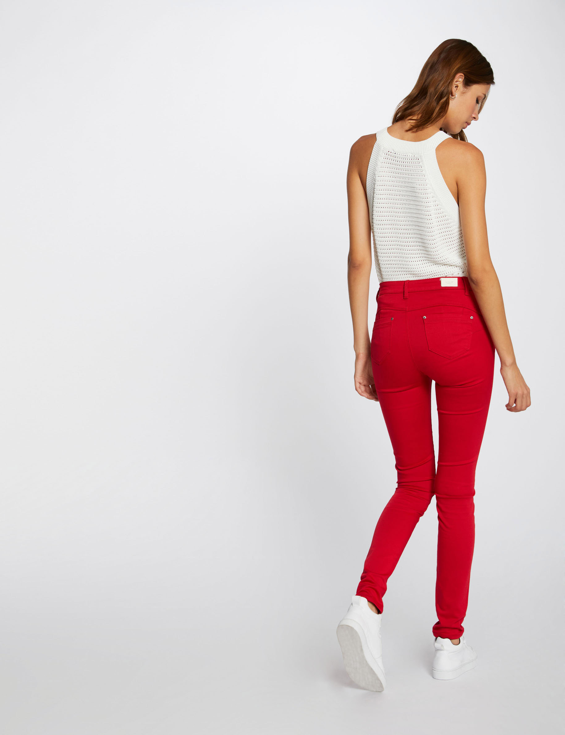 Pantalon slim &agrave; d&eacute;tails zipp&eacute;s rouge femme
