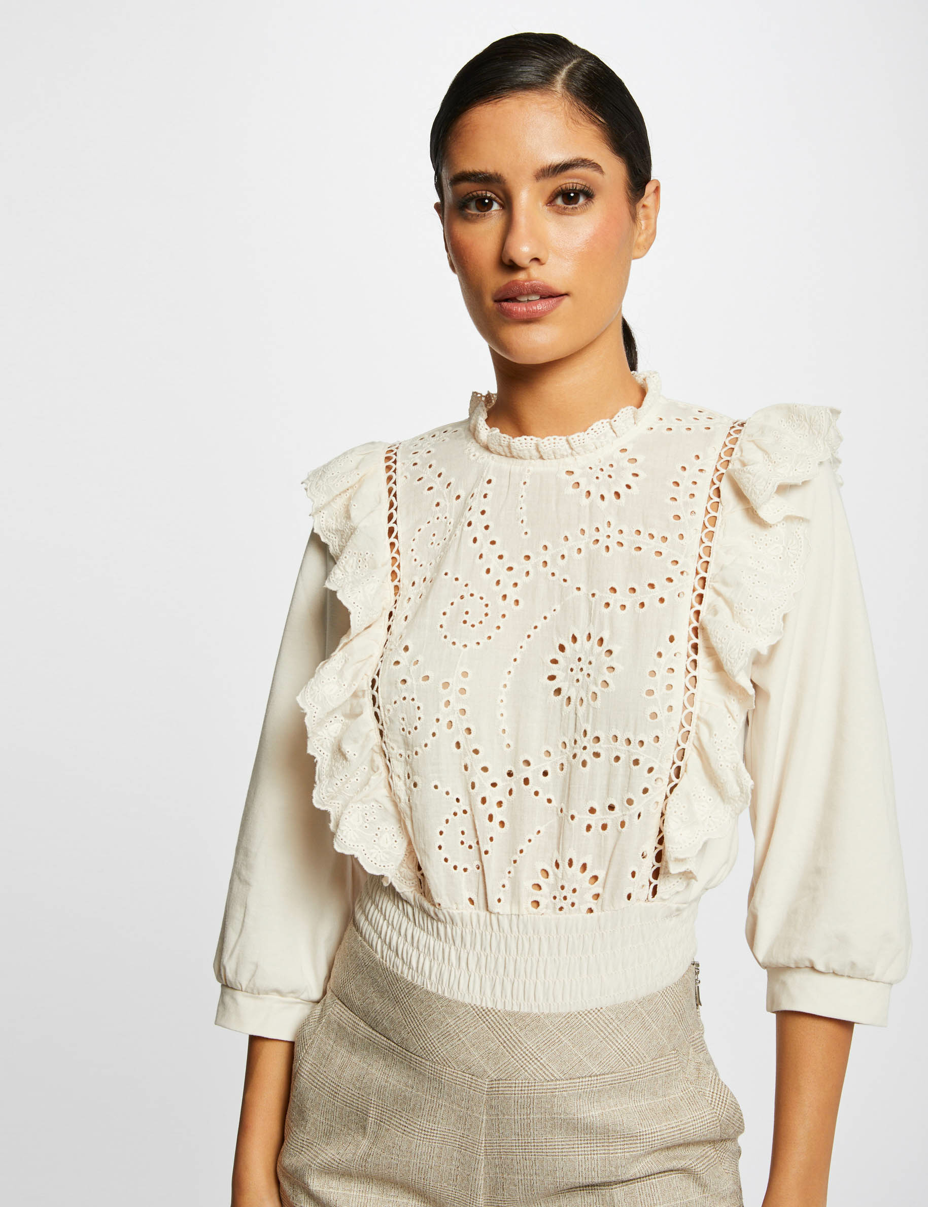 T-shirt manches 3/4 avec broderie ivoire femme T-shirt manches 3/4 avec broderie ivoire femme
