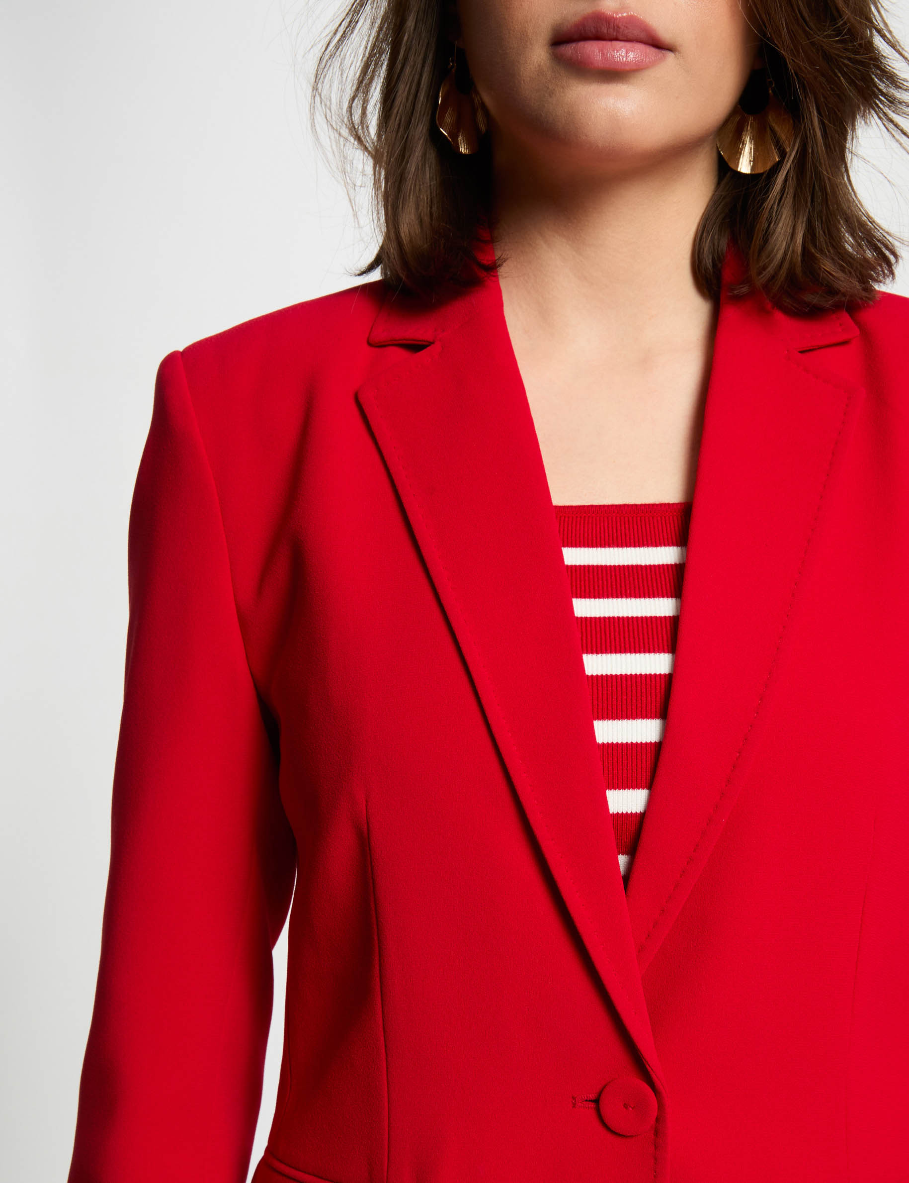 Blazer cintr&eacute; boutonn&eacute; rouge femme