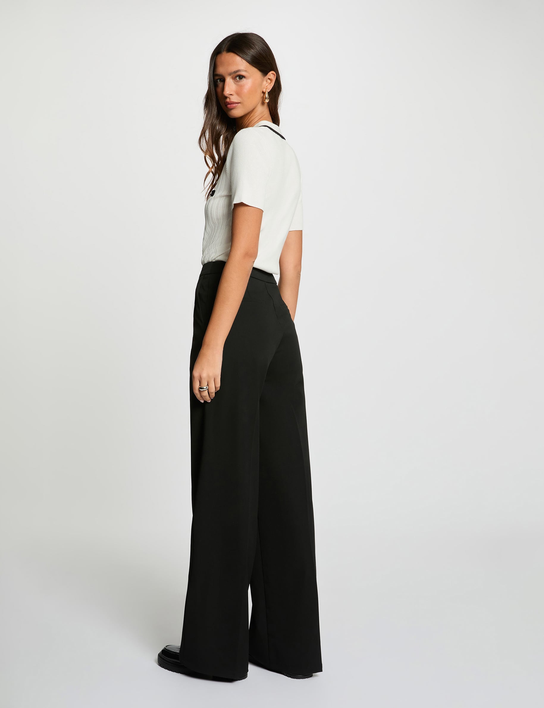 Pull ajust&eacute; col &agrave; revers blanc femme