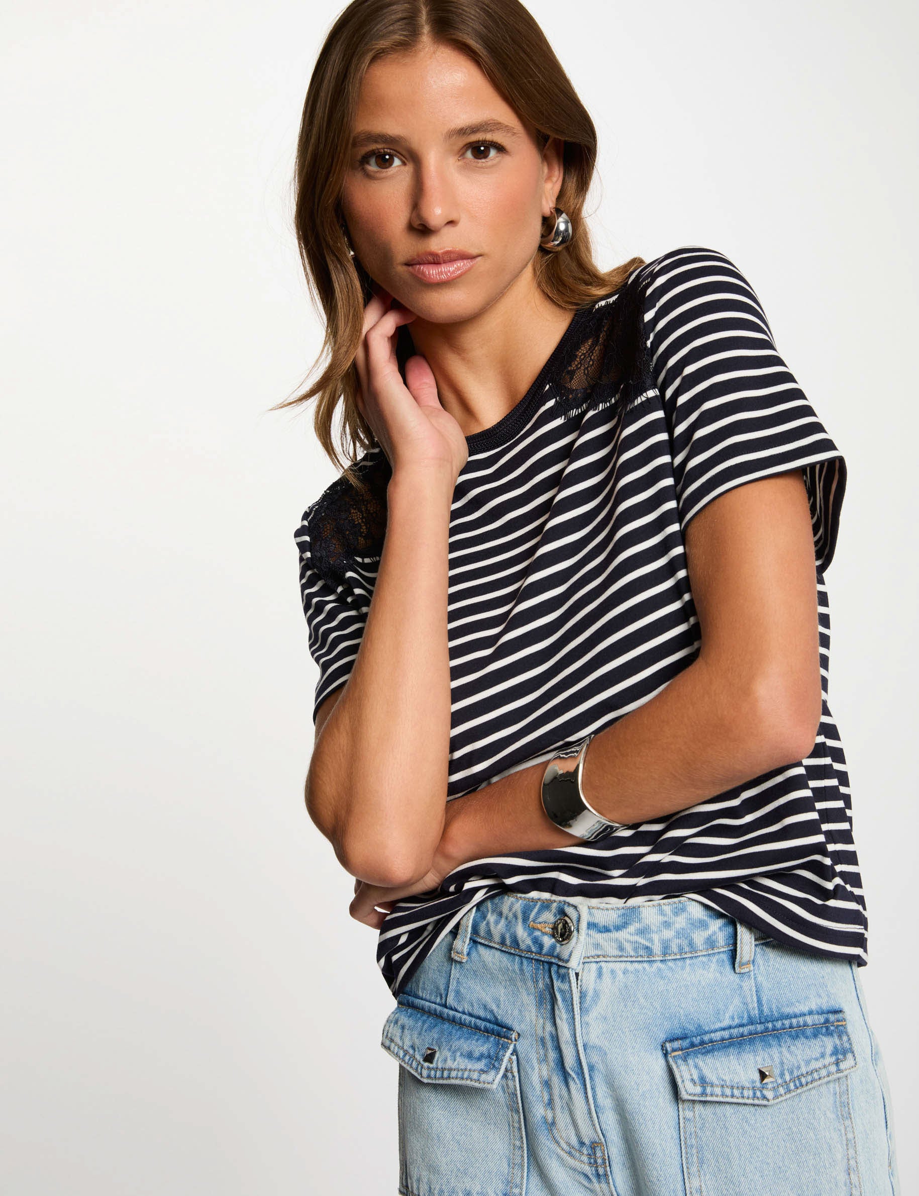 T-shirt manches courtes ray&eacute; bleu marine femme