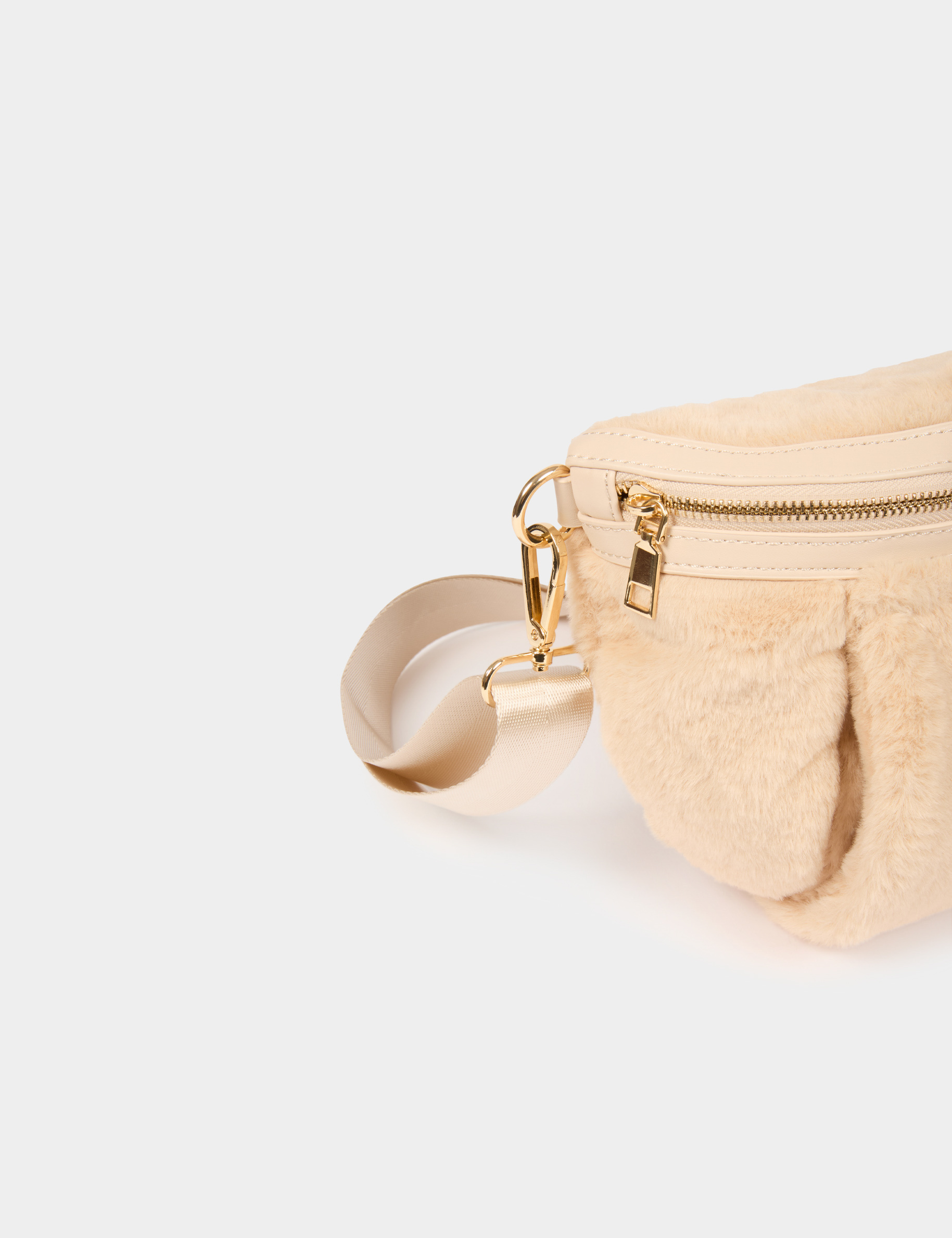 Sac banane fausse fourrure ivoire femme