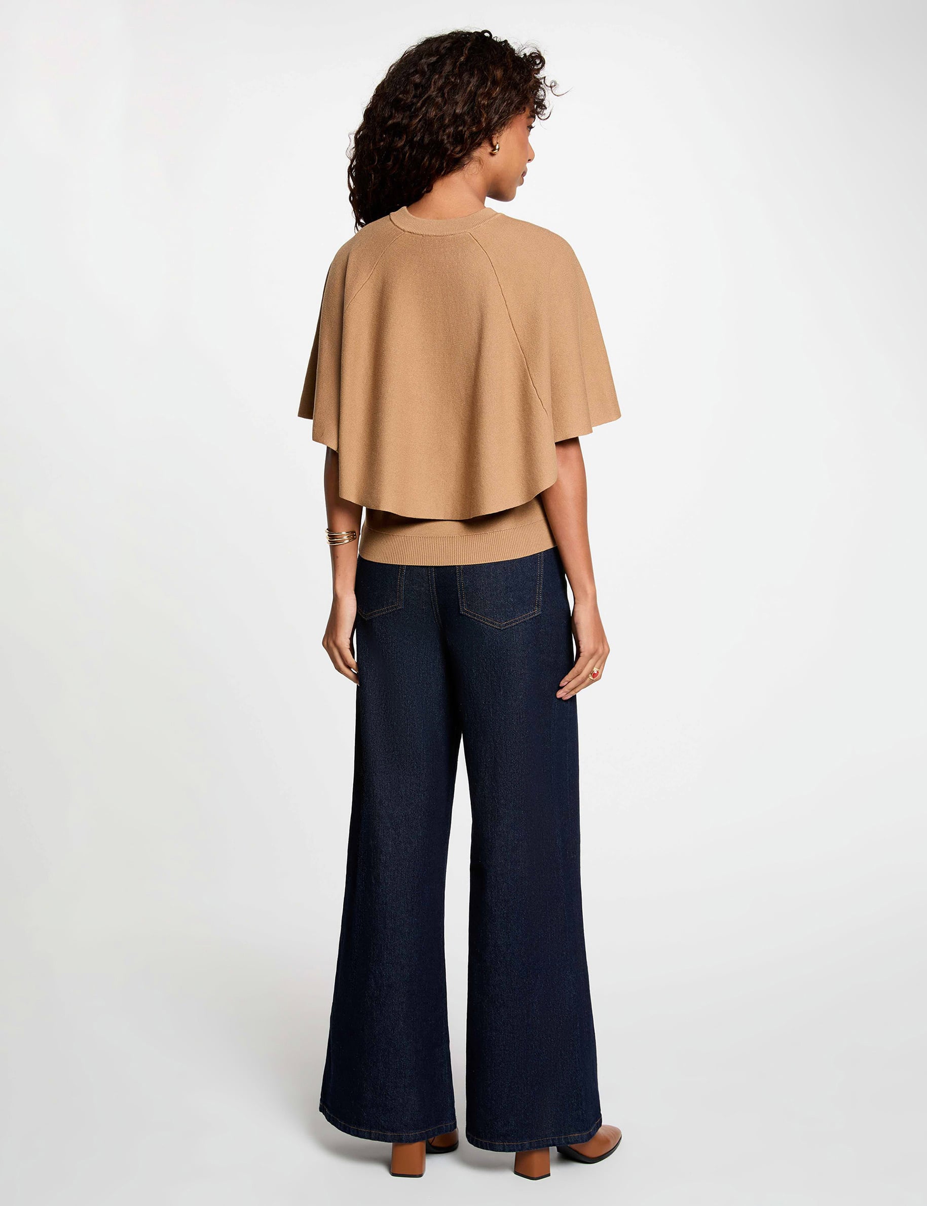 Pull col rond manches &eacute;vas&eacute;es beige femme