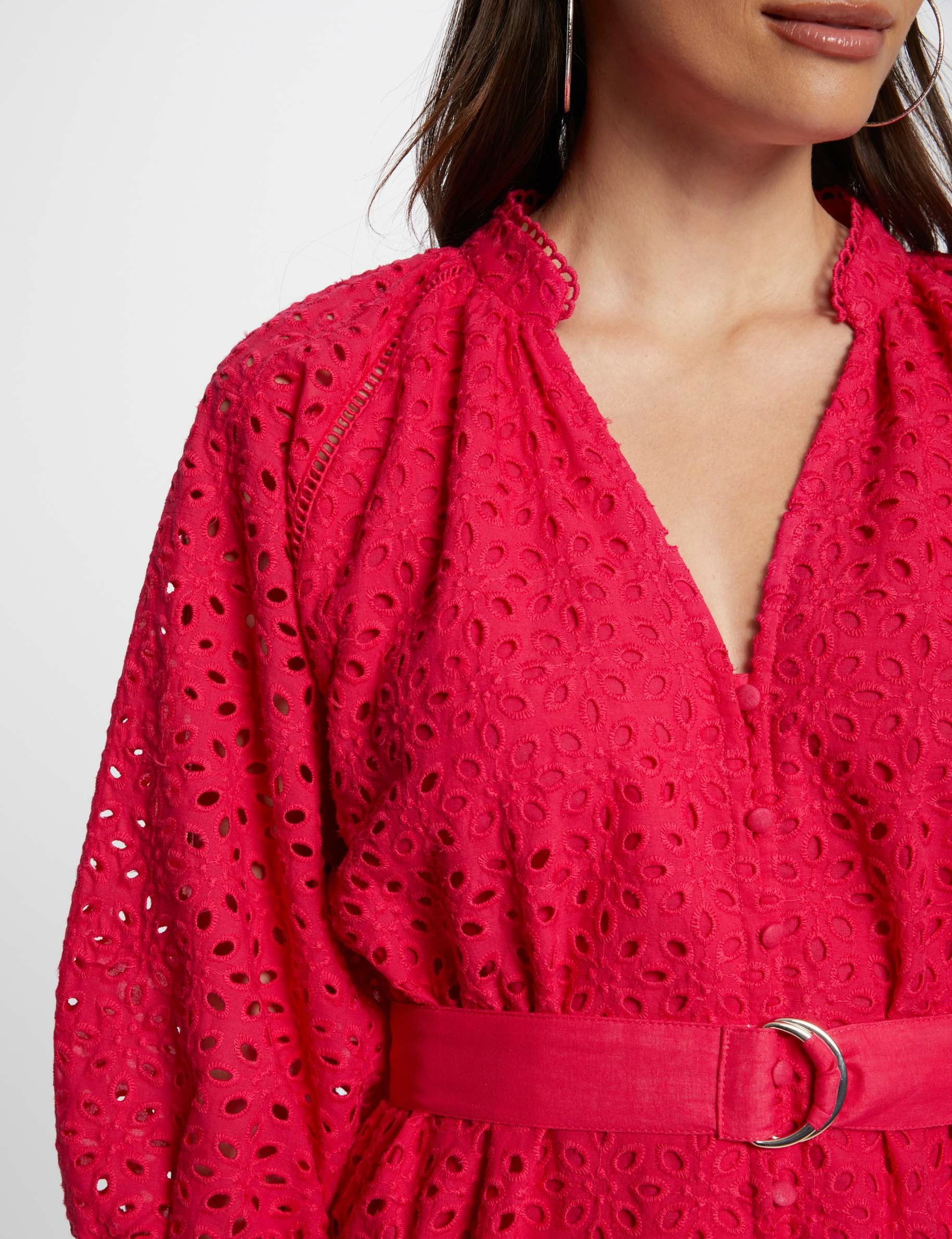 Robe courte trapèze brodée framboise femme