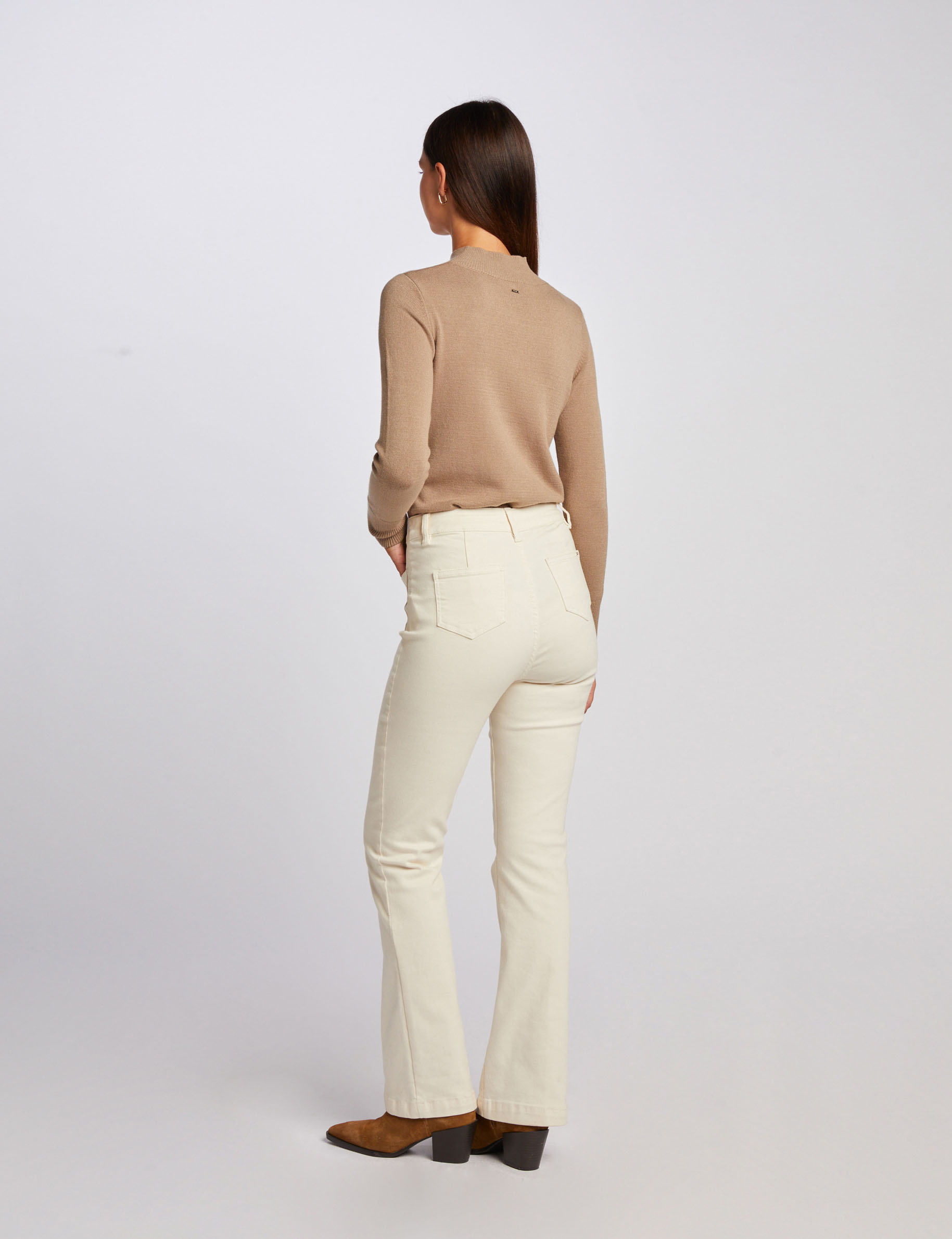 pull manches longues boutons decoratifs taupe femme Pull manches longues boutons décoratifs taupe femme