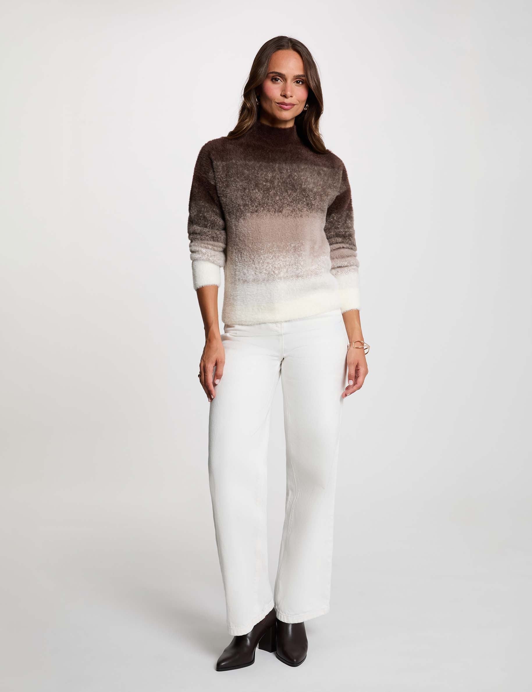 Pull col montant marron fonc&eacute; femme