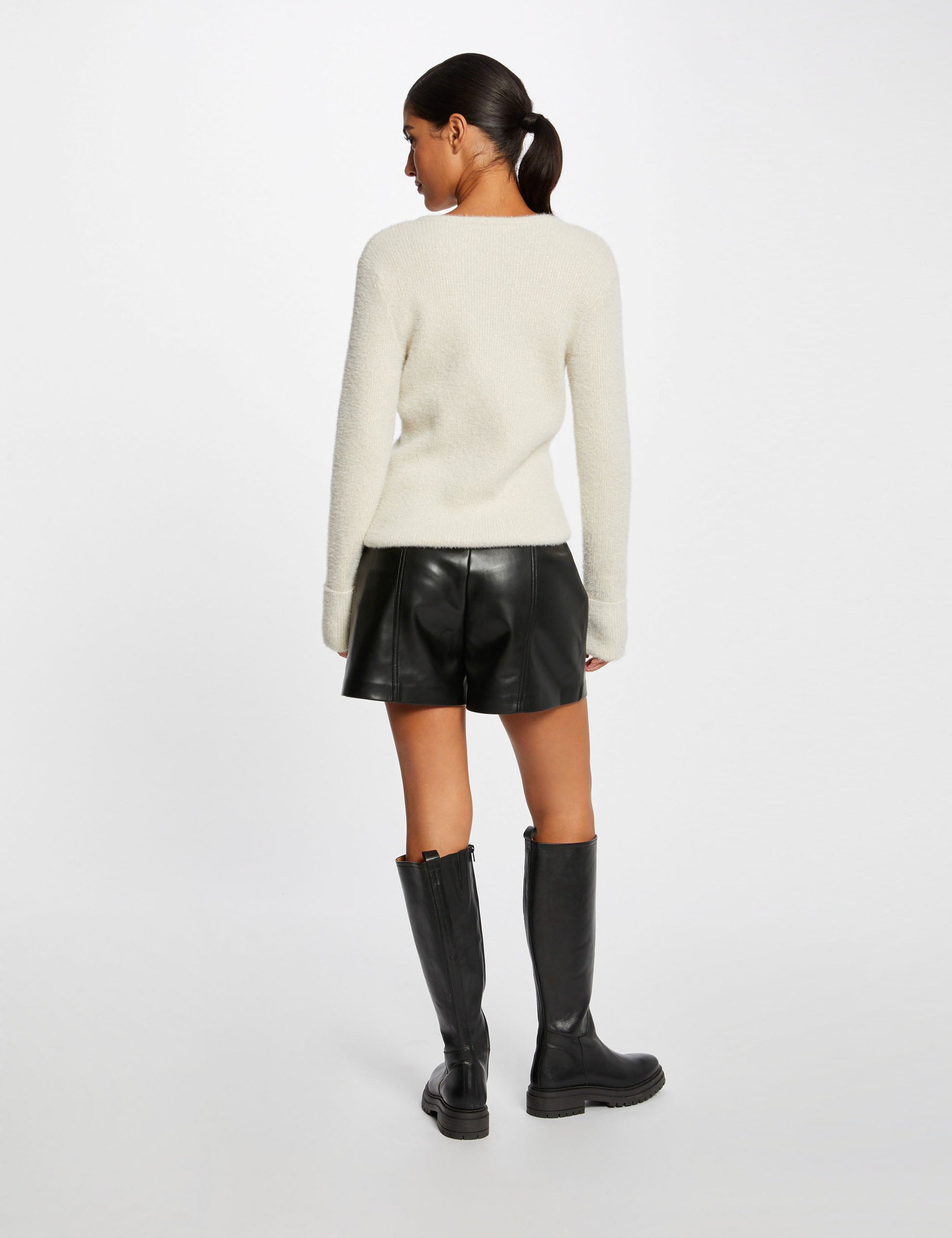 Pull col v m&eacute;tallis&eacute; ivoire femme