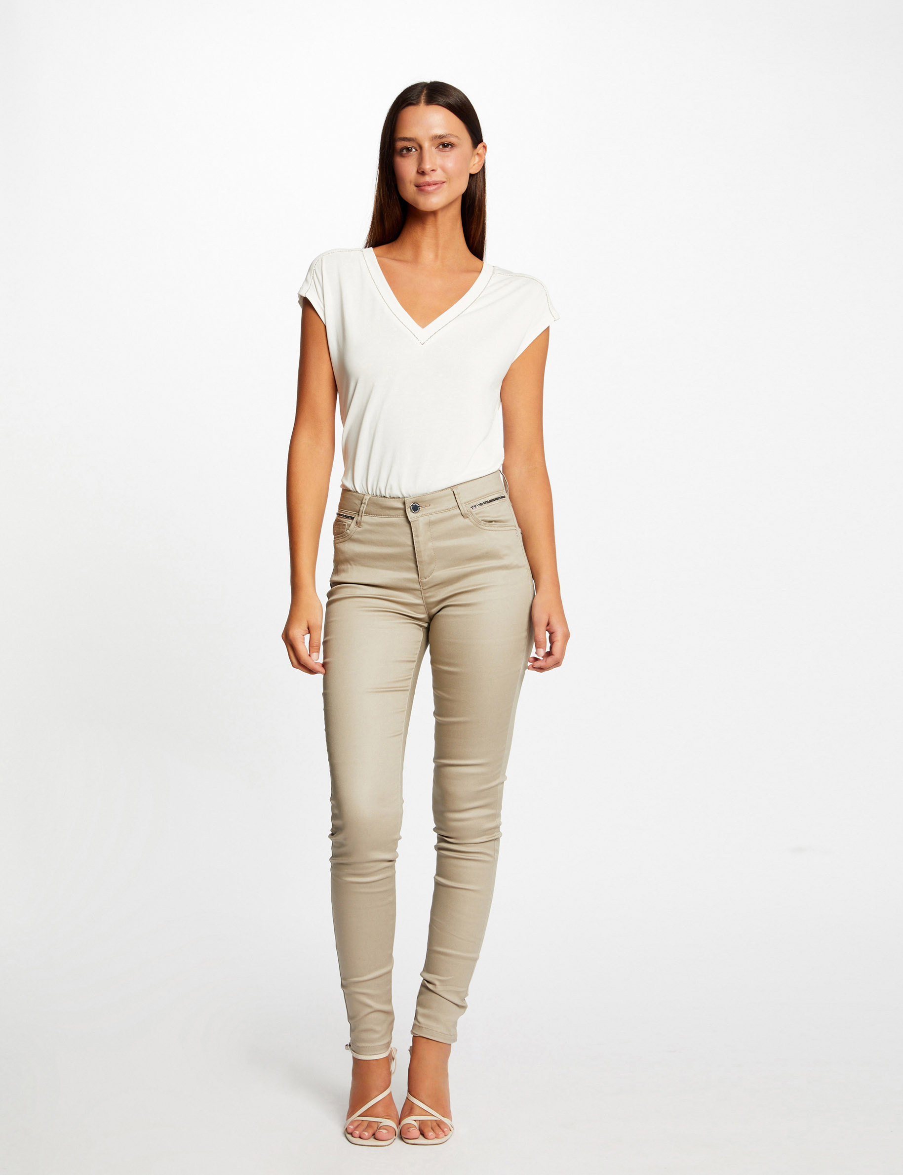 Pantalon skinny enduit à détails bijoux beige clair femme