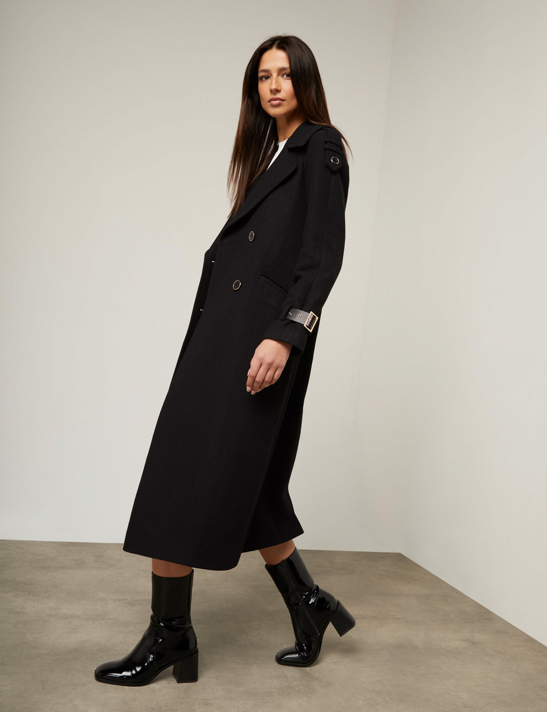 Manteau long cintré détails simili cuir noir femme