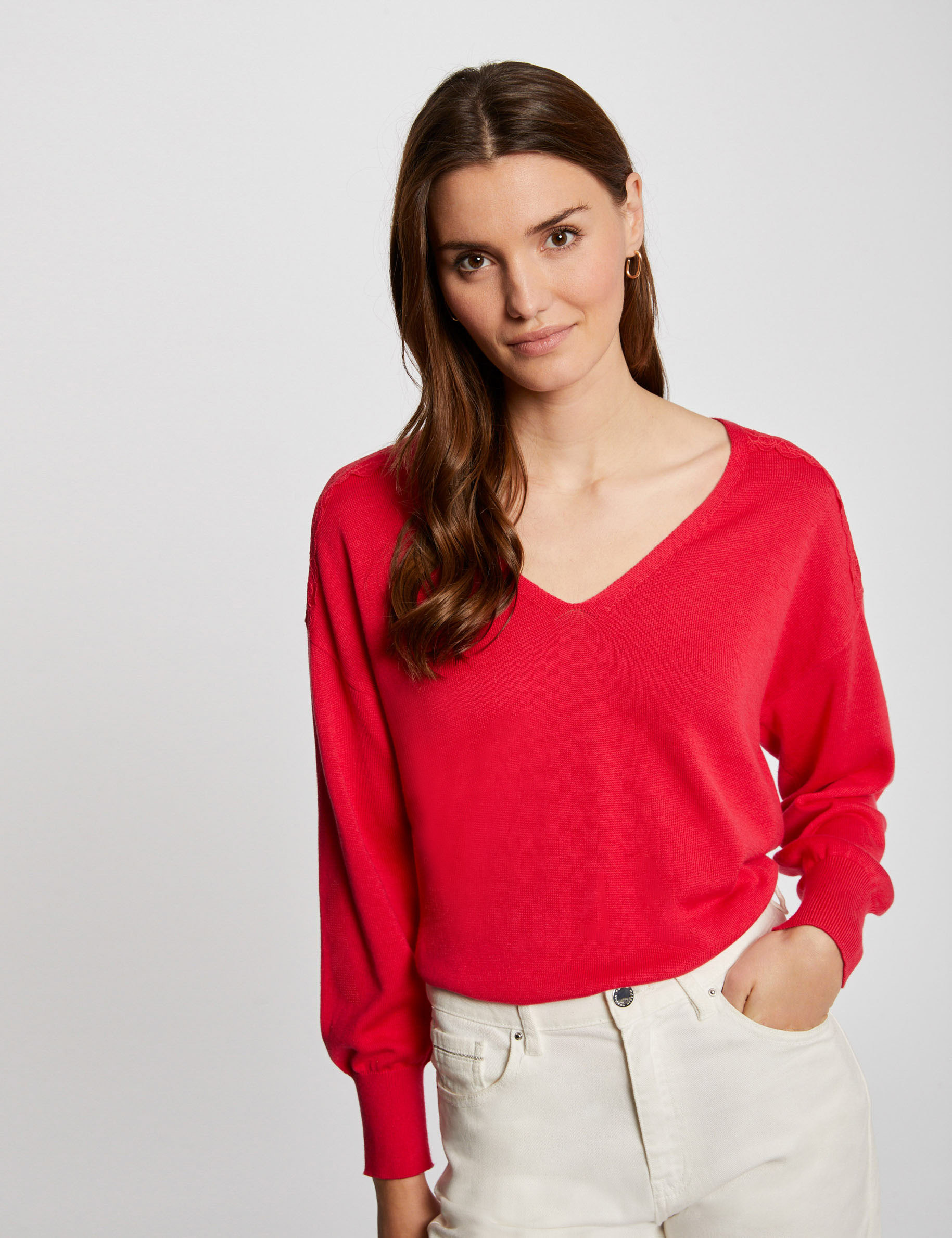 Pull manches longues à col en V rouge femme