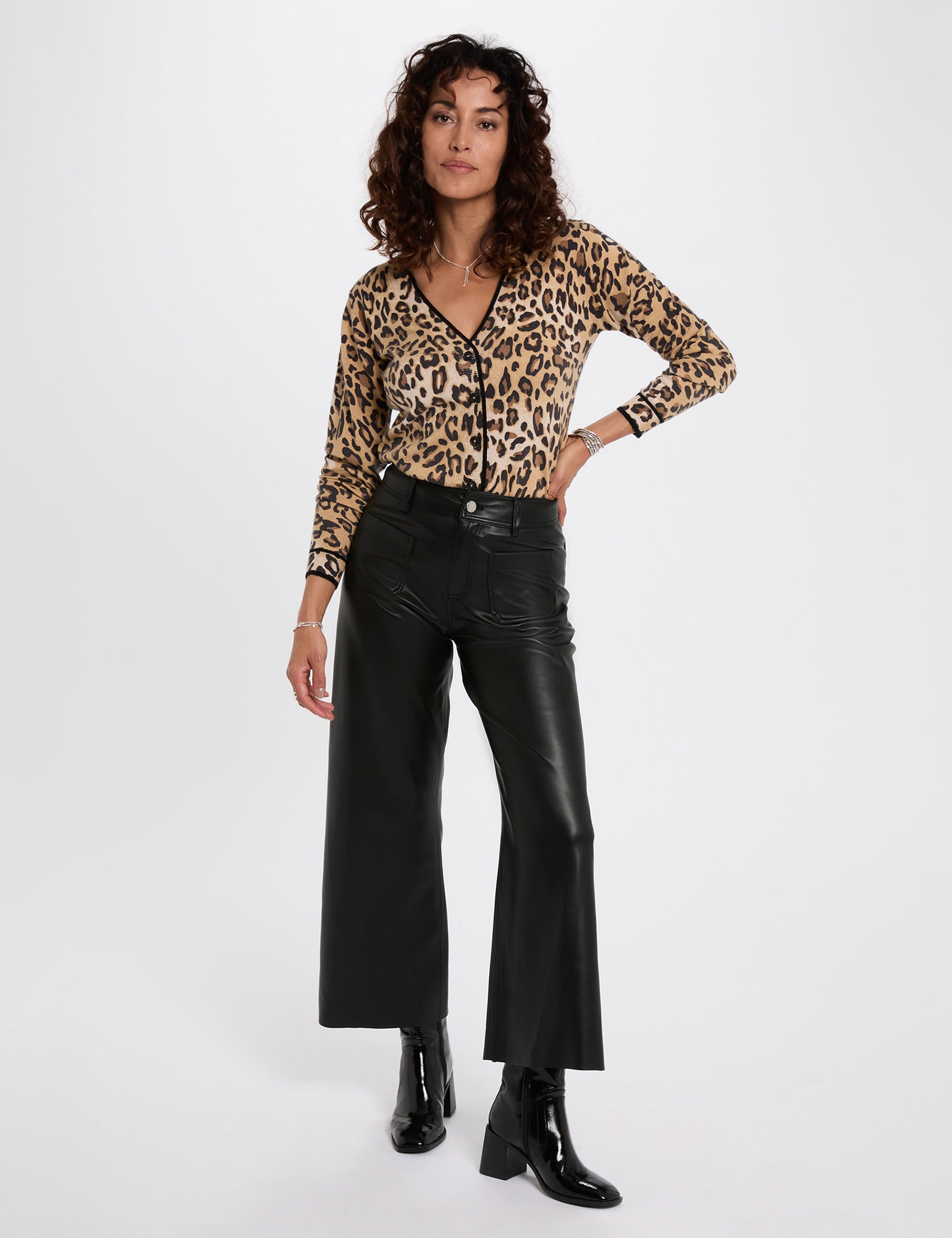 Gilet ajust&eacute; col rond sable femme
