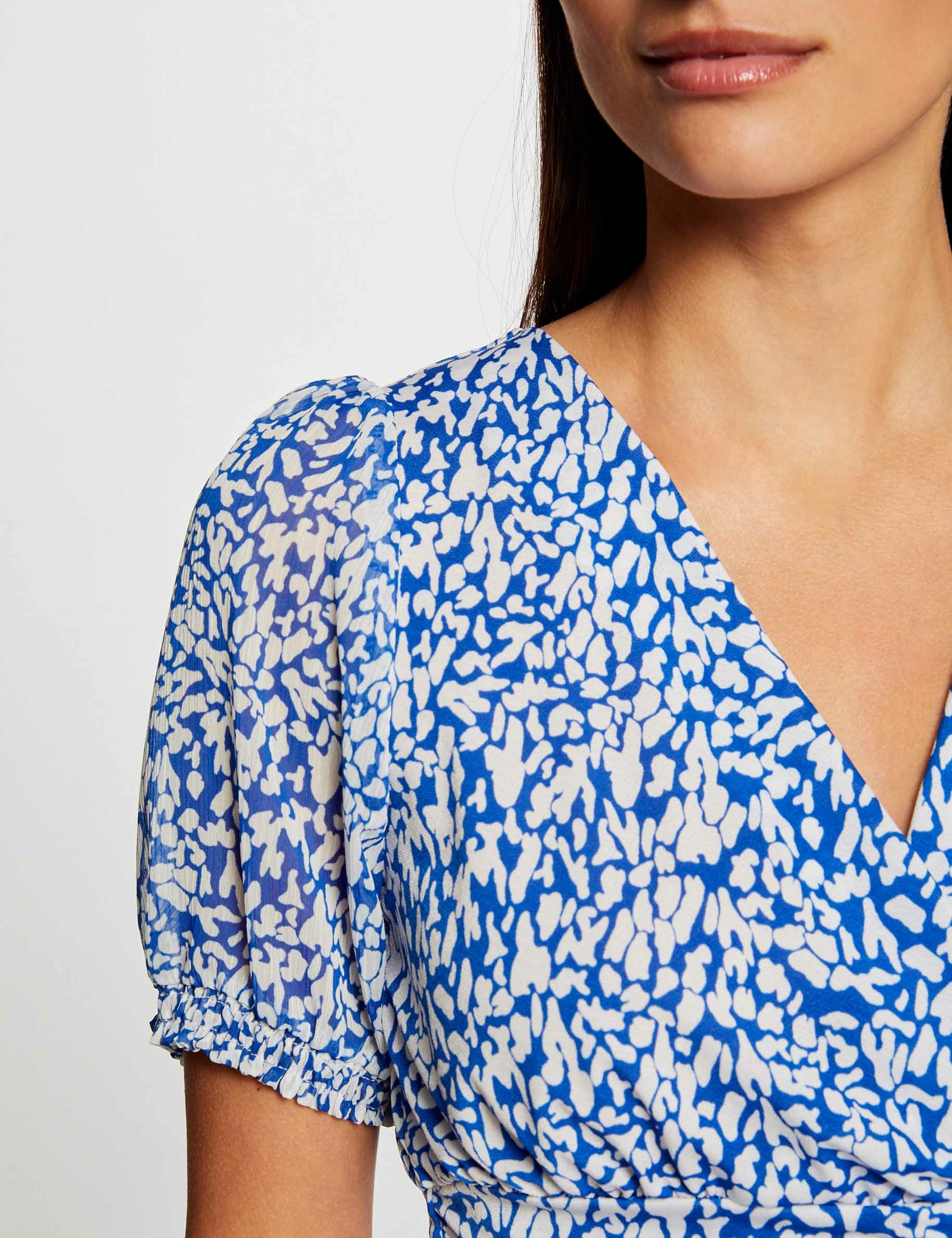T-shirt manches courtes imprimé abstrait bleu femme T-shirt manches courtes imprimé abstrait bleu femme