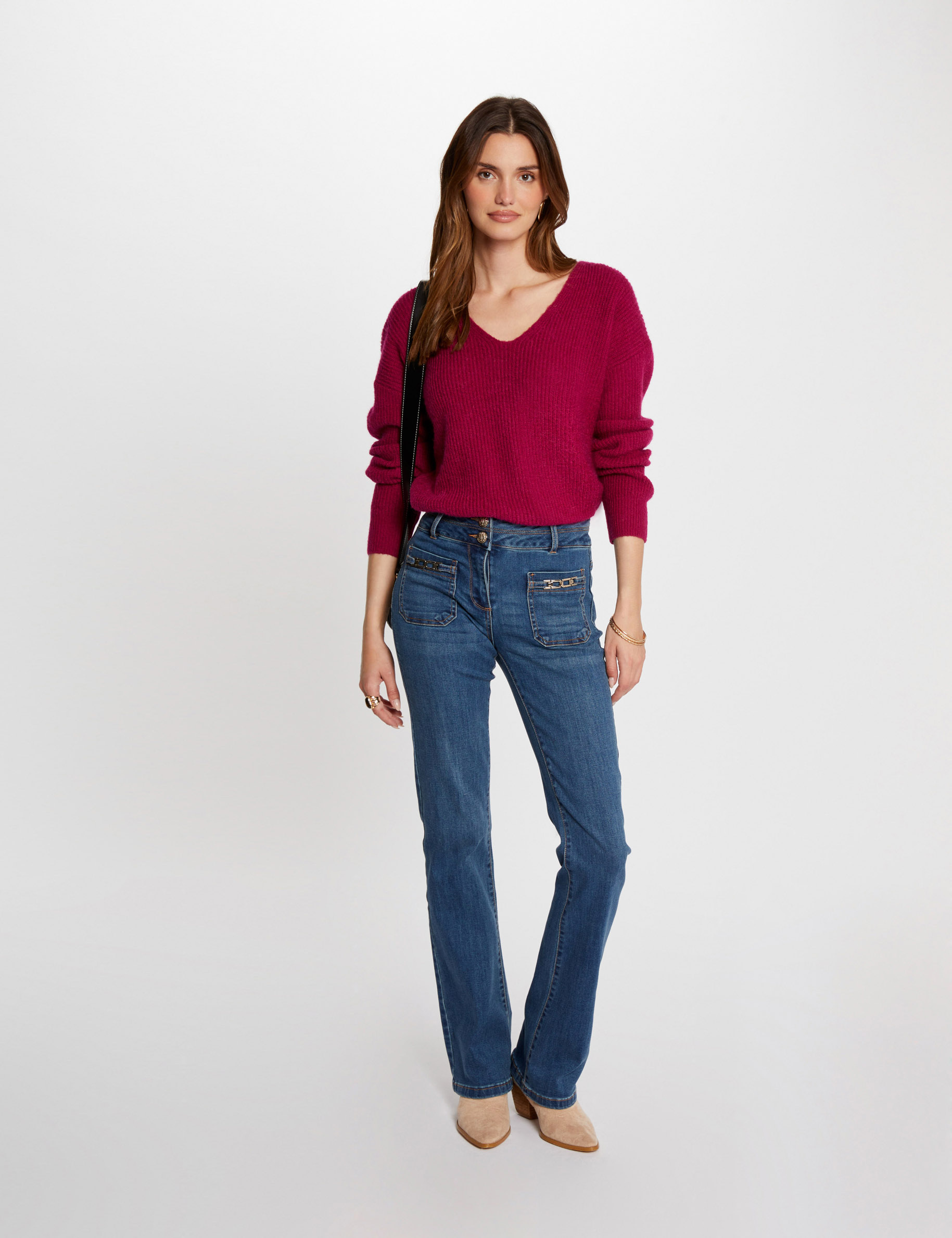 Pull col en V dos boutonn&eacute; rose fonce femme