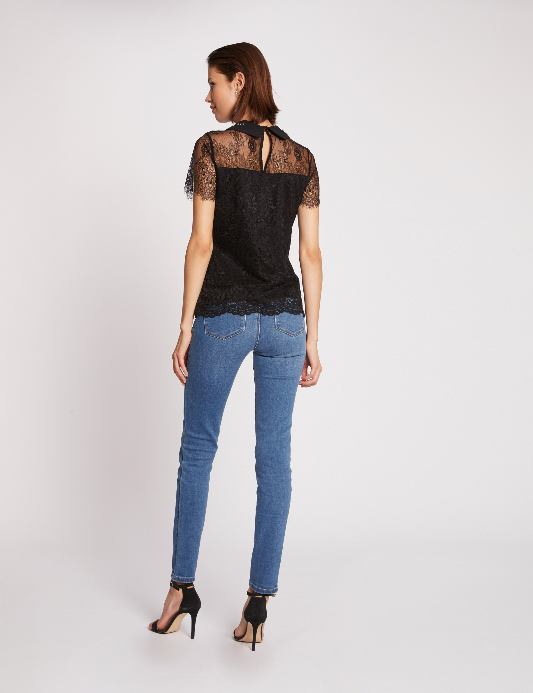 Blouse manches courtes dentelle fente noir femme