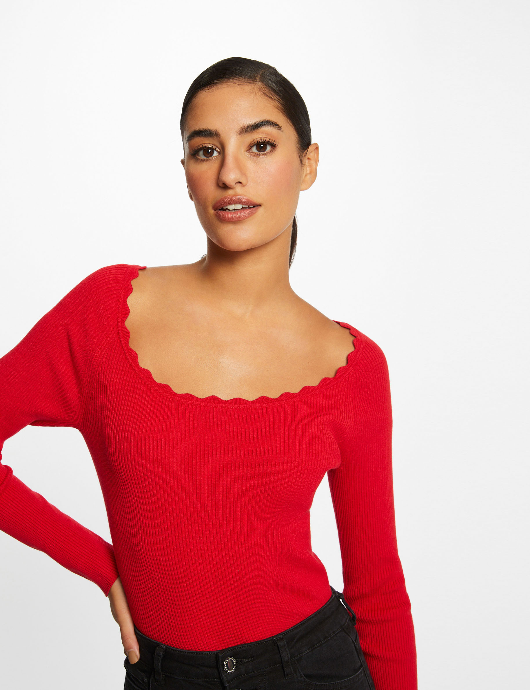 Pull manches longues avec col rond rouge femme Pull manches longues avec col rond rouge femme