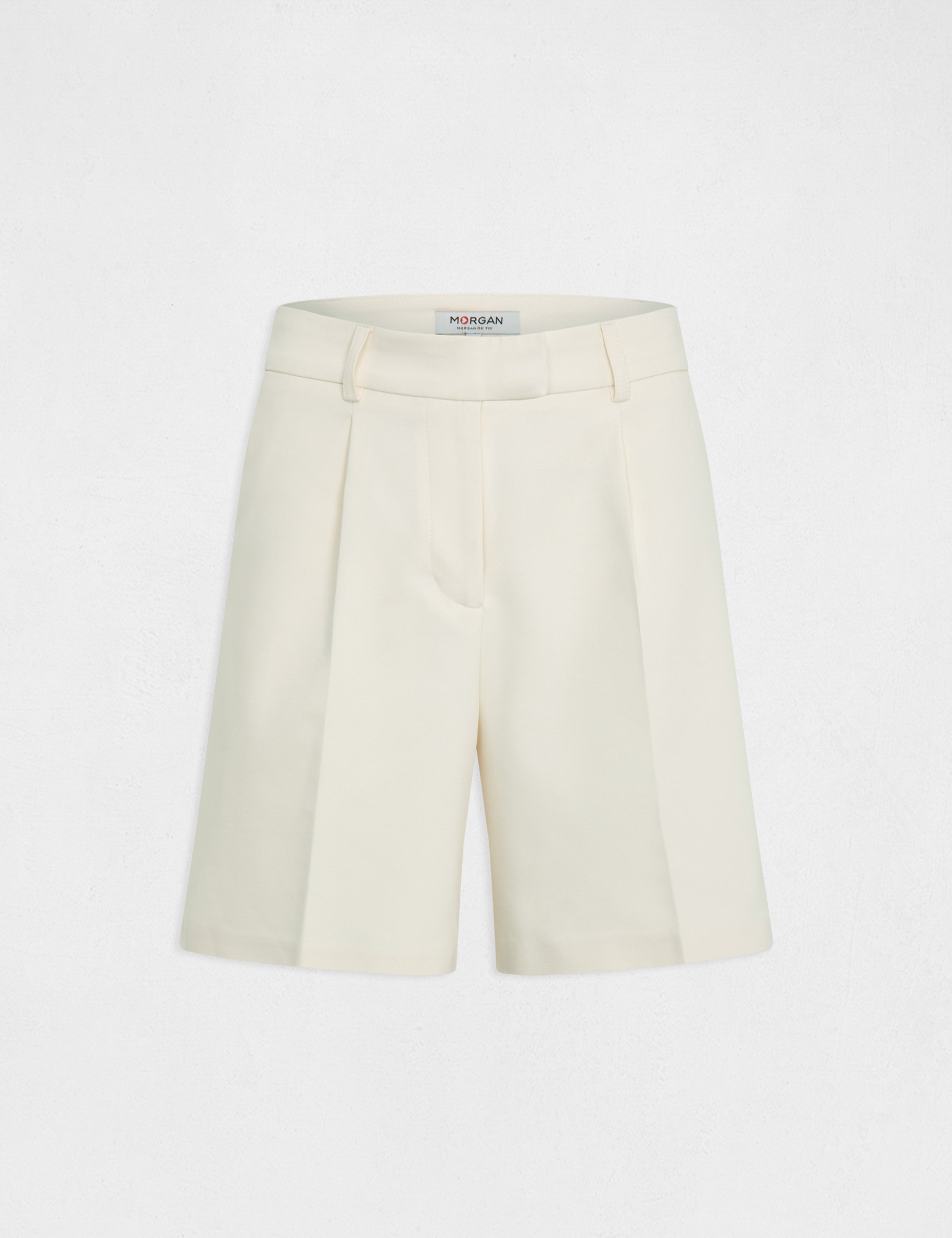 short city droit a pinces ecru moyen femme Short city droit à pinces ecru moyen femme
