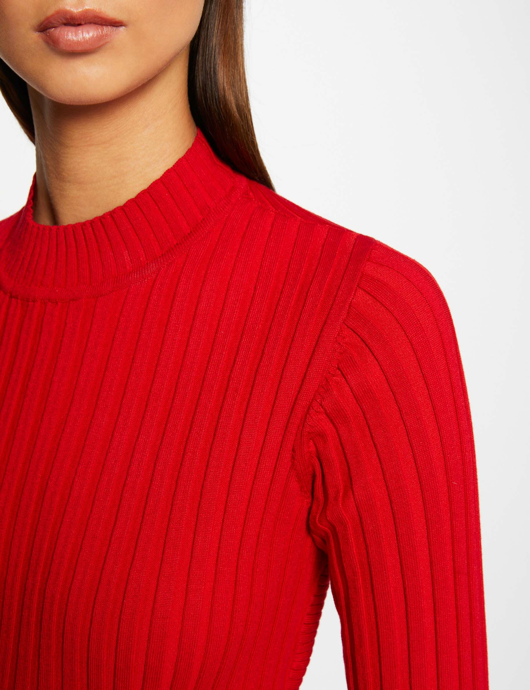 Pull manches longues avec dos ouvert rouge moyen femme