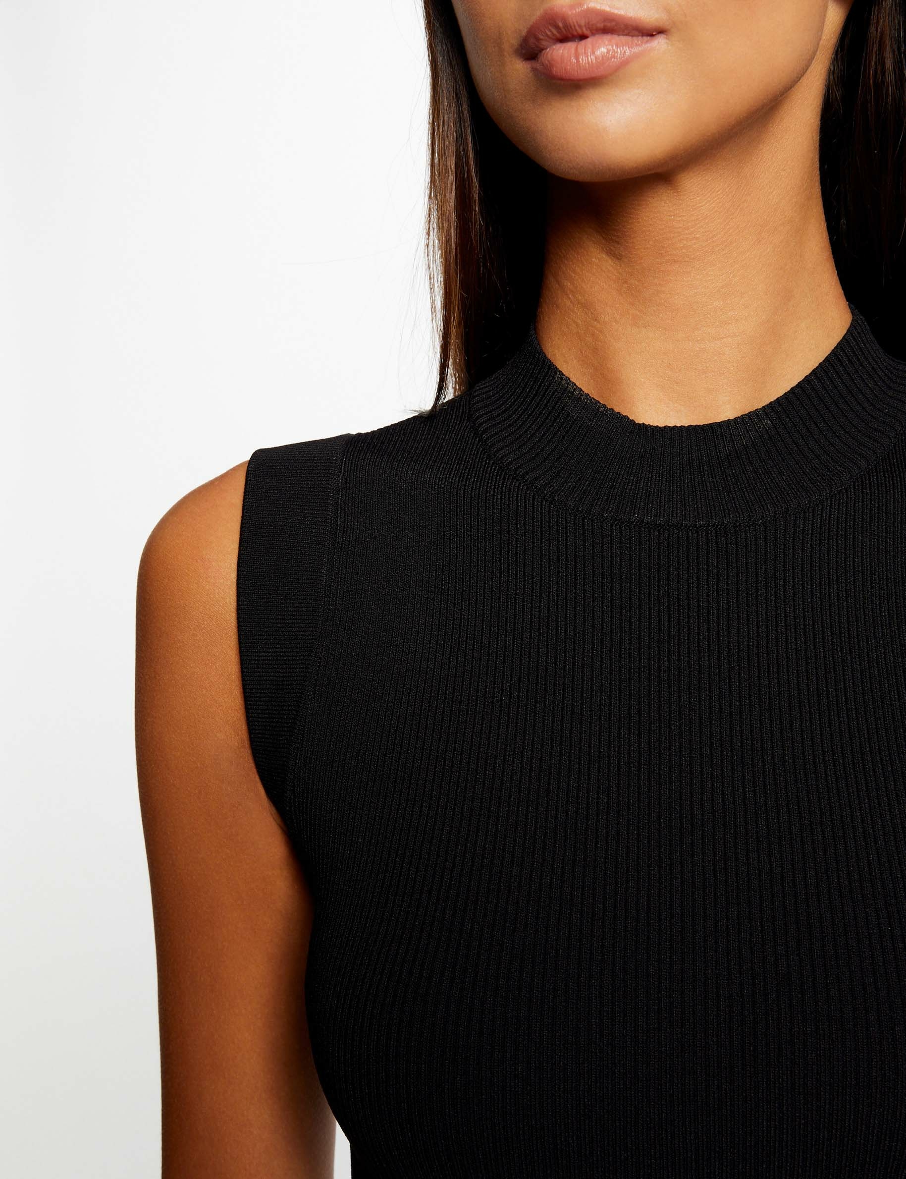 robe pull midi ajustee dos dentelle noir femme Robe pull midi ajustée dos dentelle noir femme