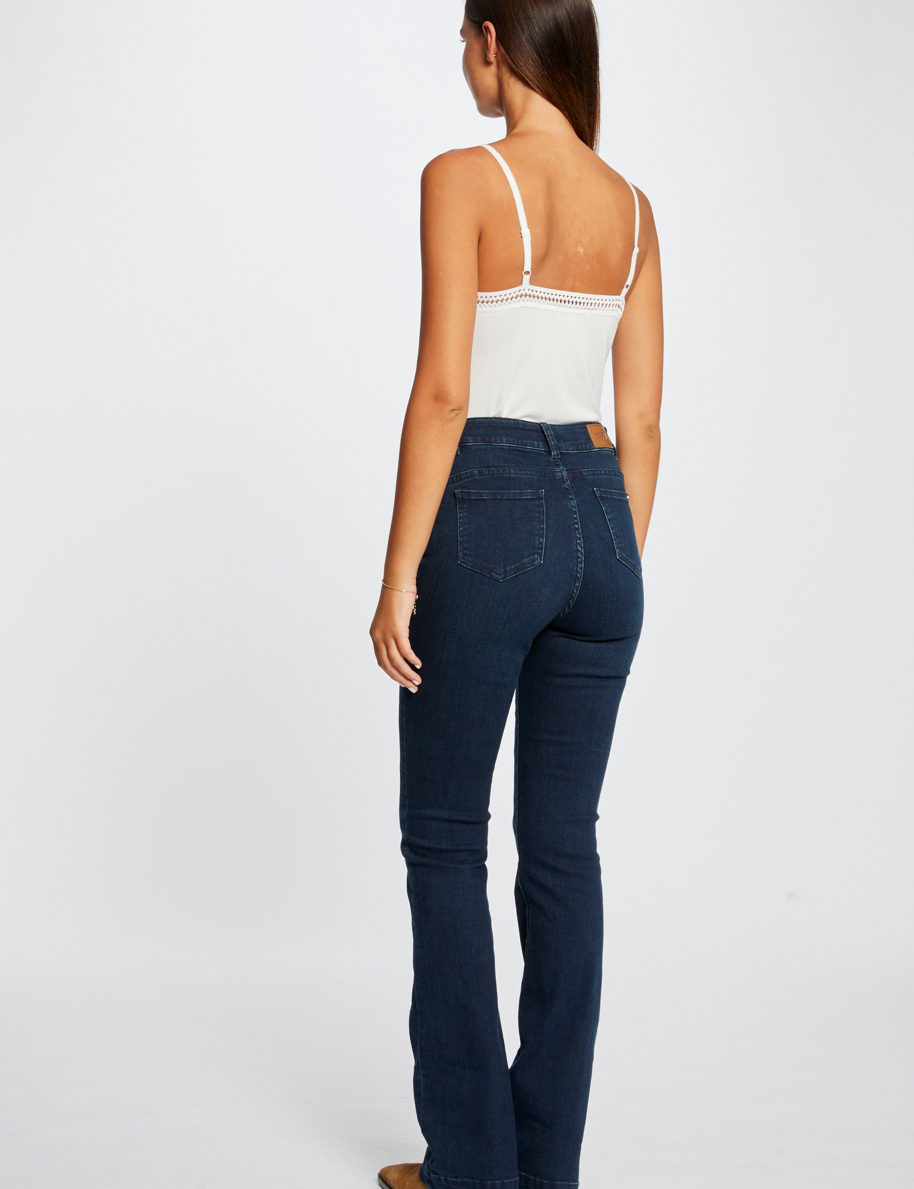 debardeur bretelles fines bande dentelle ivoire femme Débardeur bretelles fines bande dentelle ivoire femme