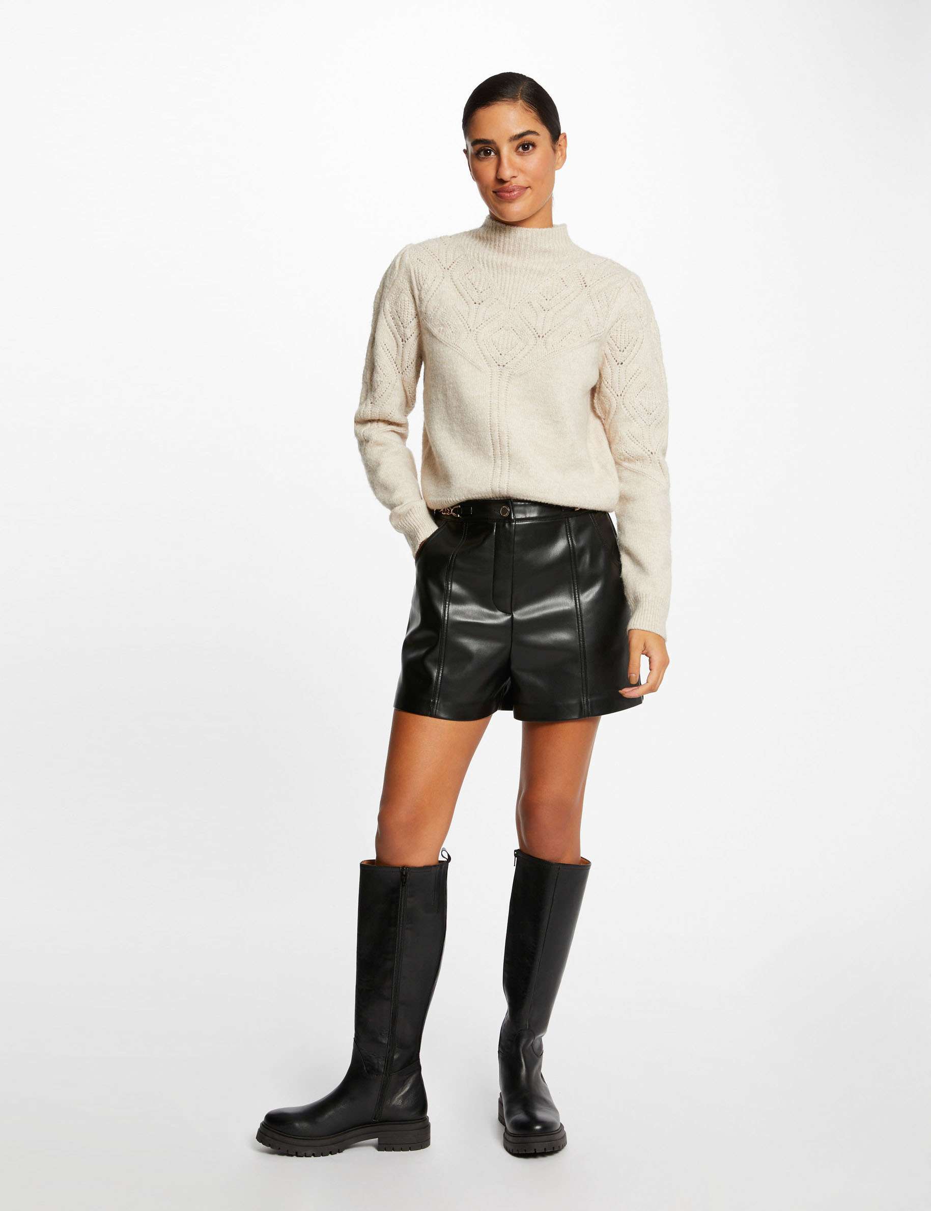 Pull manches longues avec col montant beige femme Pull manches longues avec col montant beige femme