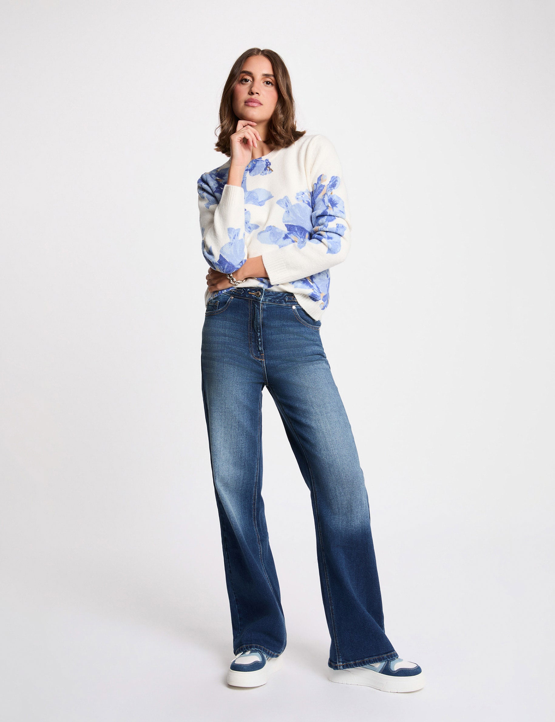 Pull imprim&eacute; floral bleu ciel femme